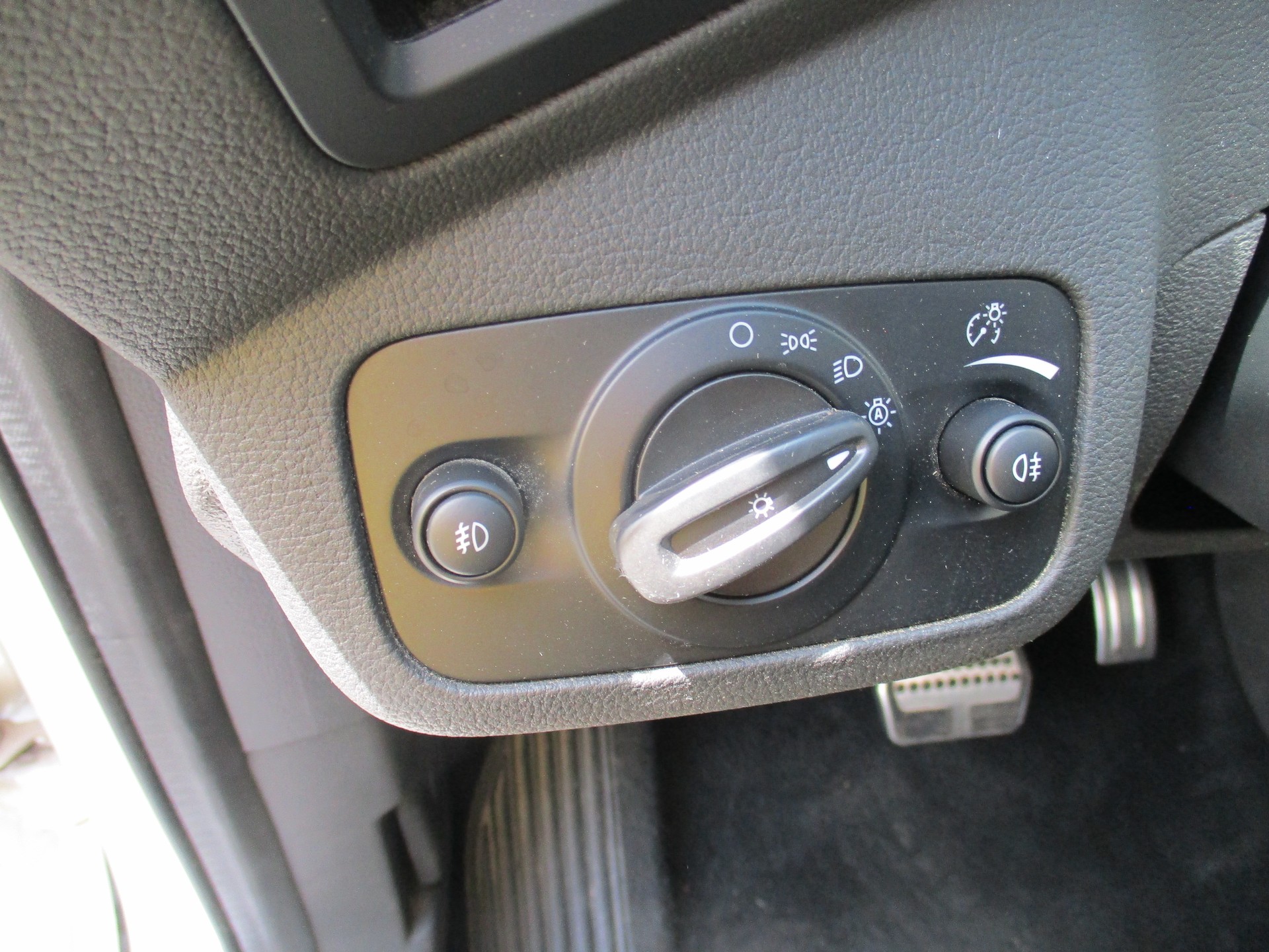 FORD Kuga 2.0 TDCi ST Line 4WD PowerShift-image-8