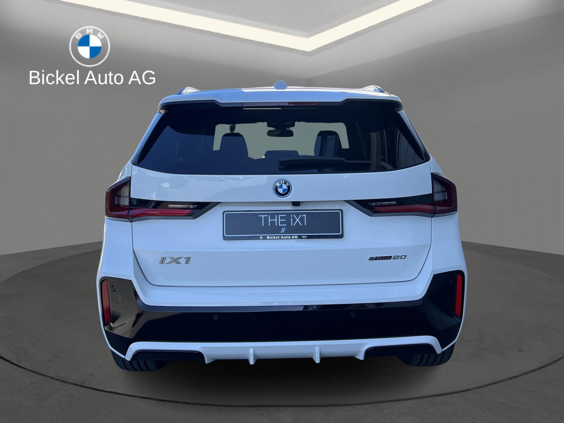 BMW iX1 eDrive 20 M Sport-image-5