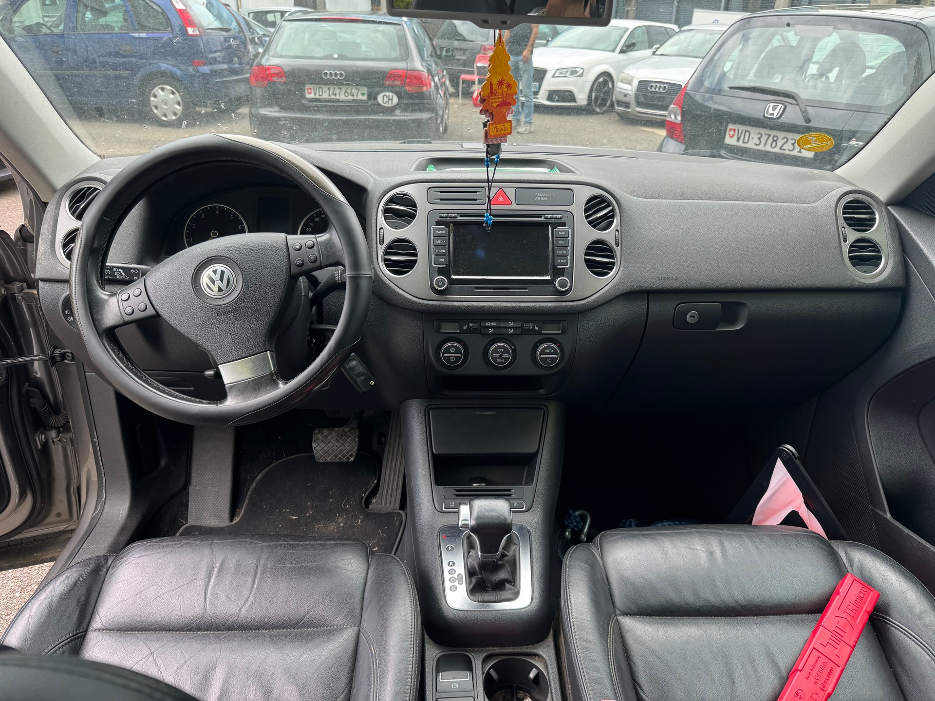 VW Tiguan 2.0 TSI Sport&Style Tiptronic-image-15