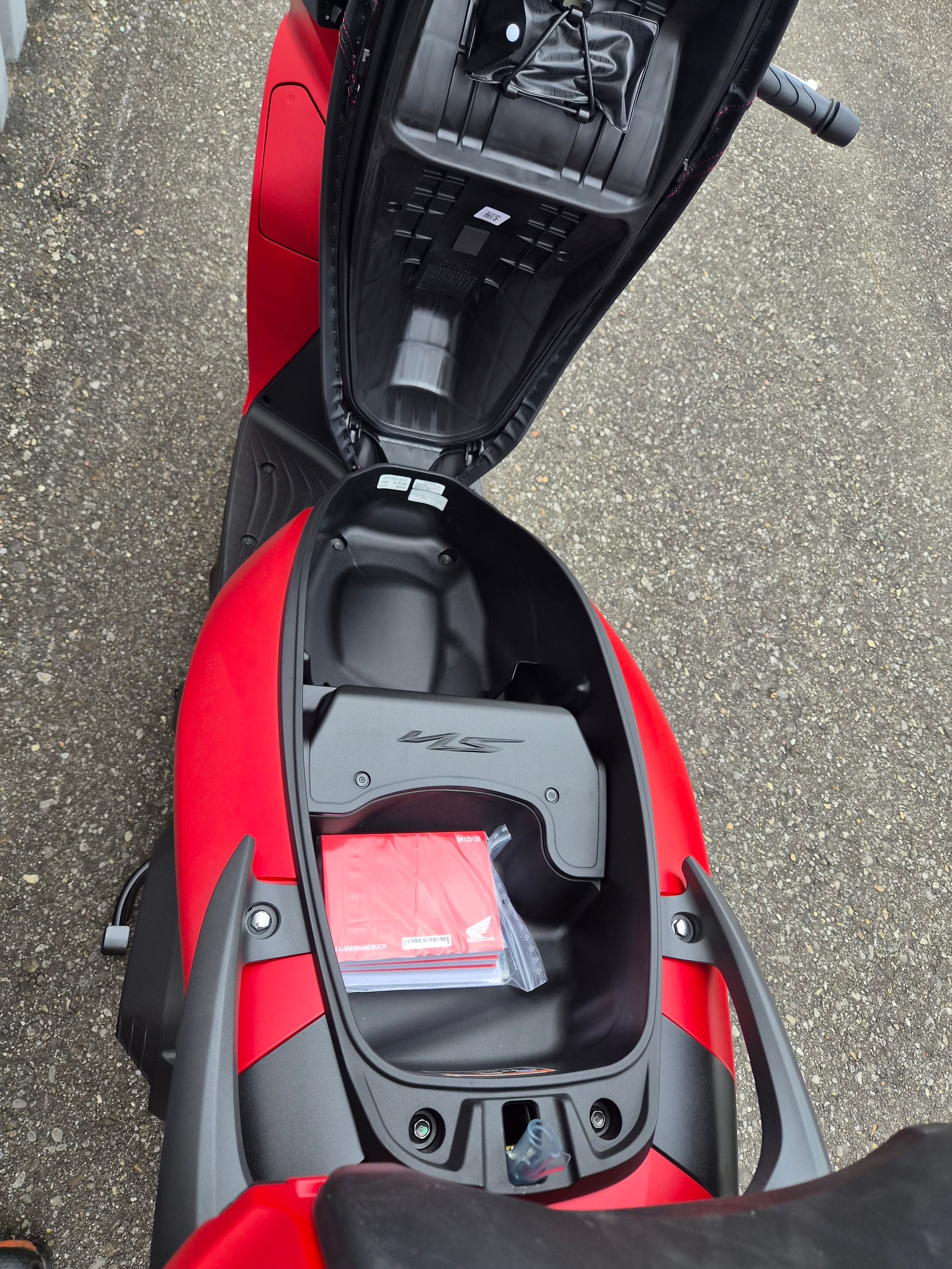 HONDA SH 150 INKL. TOP BOX-image-5