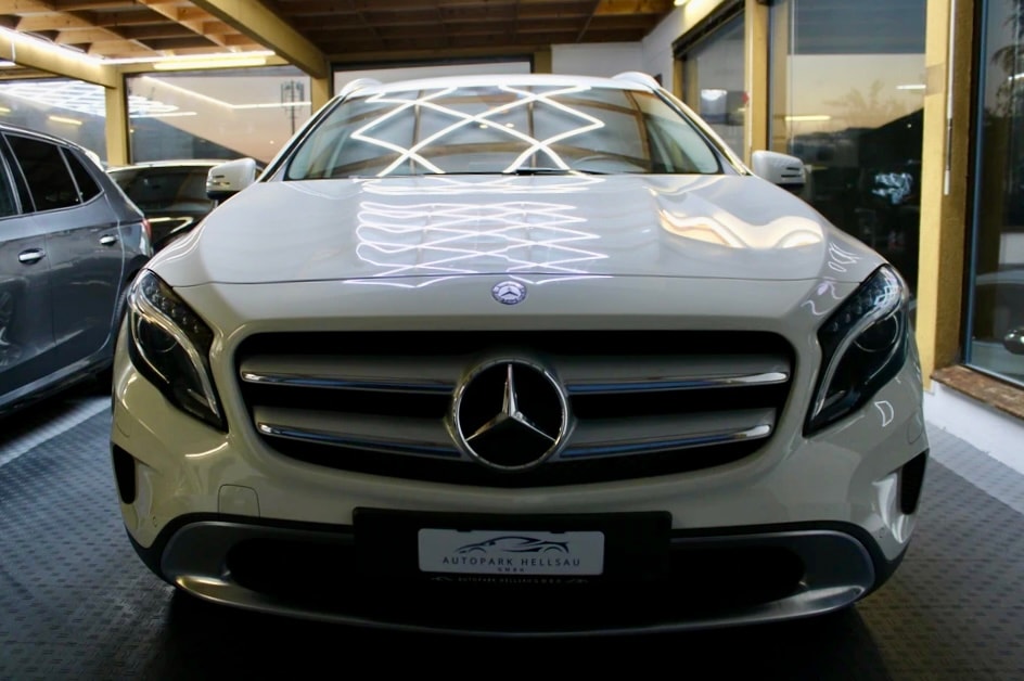 MERCEDES-BENZ GLA 200 CDI Urban 7G-DCT-image-1