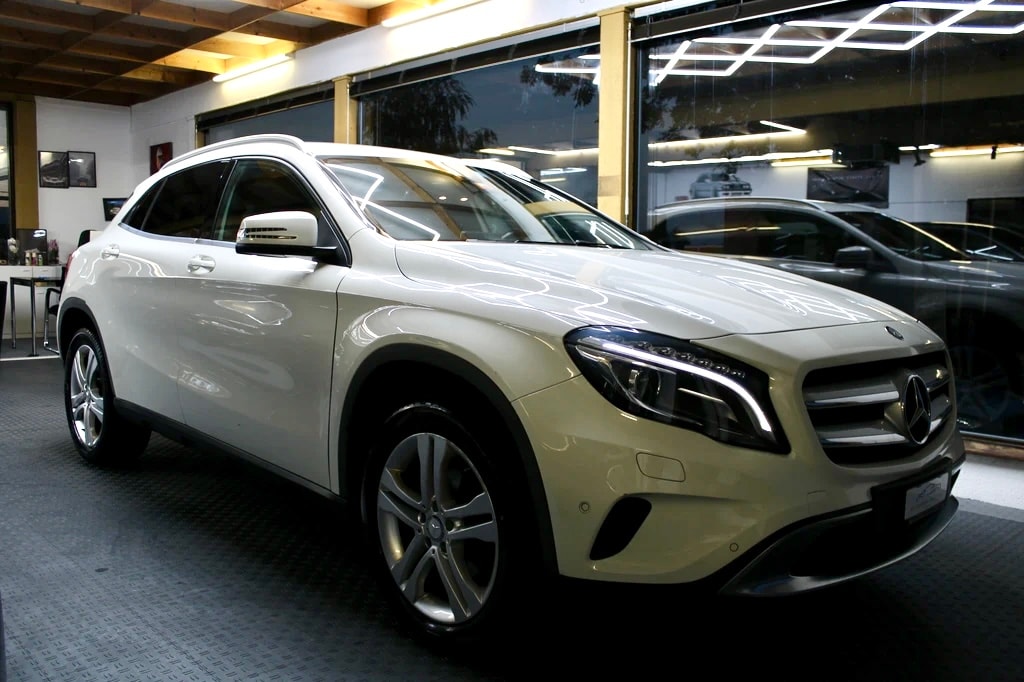 MERCEDES-BENZ GLA 200 CDI Urban 7G-DCT-image-3