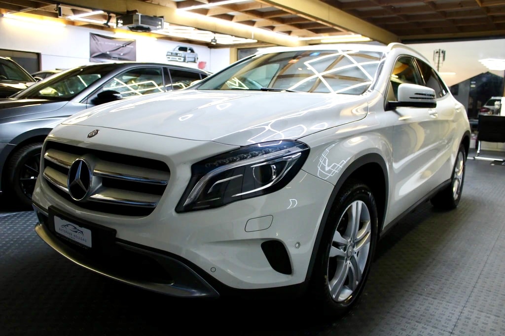 MERCEDES-BENZ GLA 200 CDI Urban 7G-DCT-image-0
