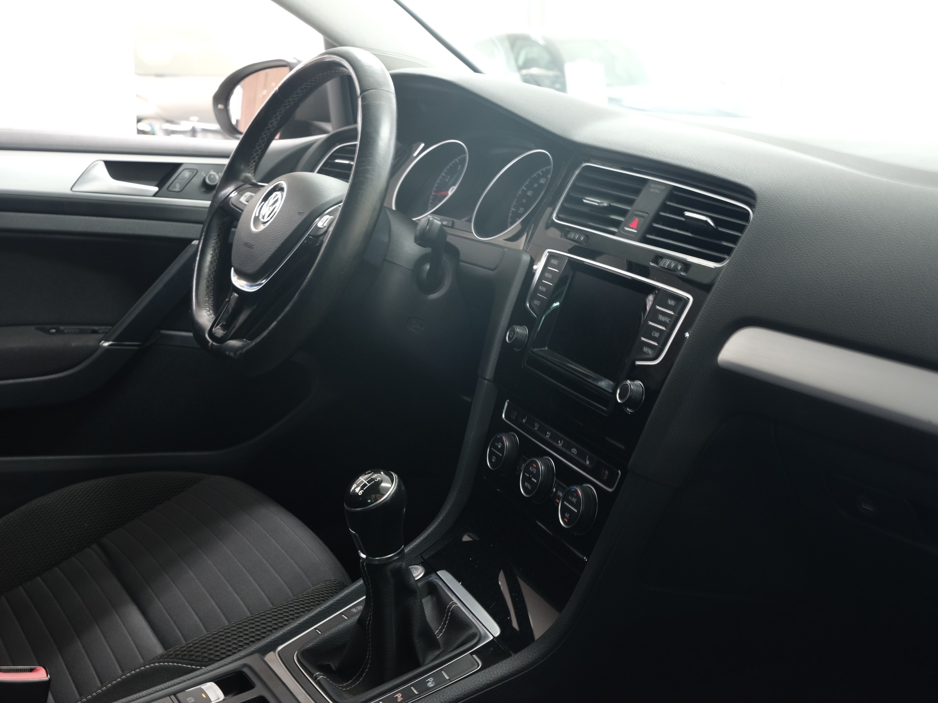 VW Golf 1.4 TSI Cup-image-26