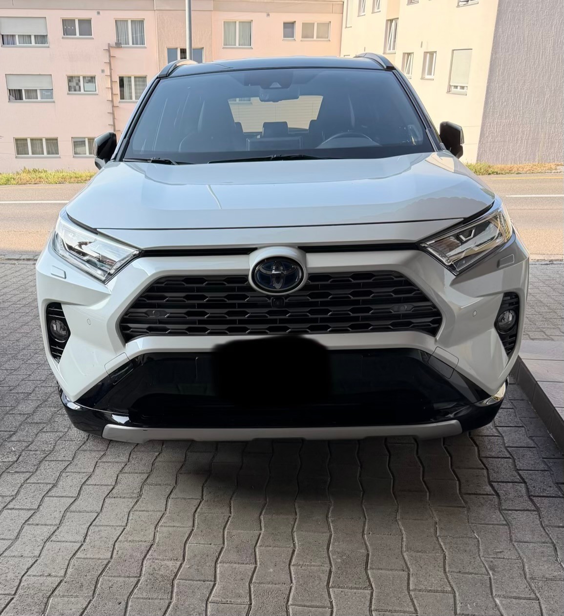 TOYOTA 2.5 HEV Premium-image-2