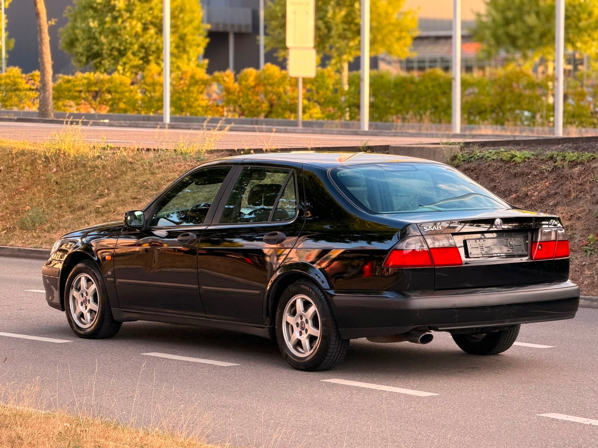 SAAB 9-5 2.3 LPT SE-image-5