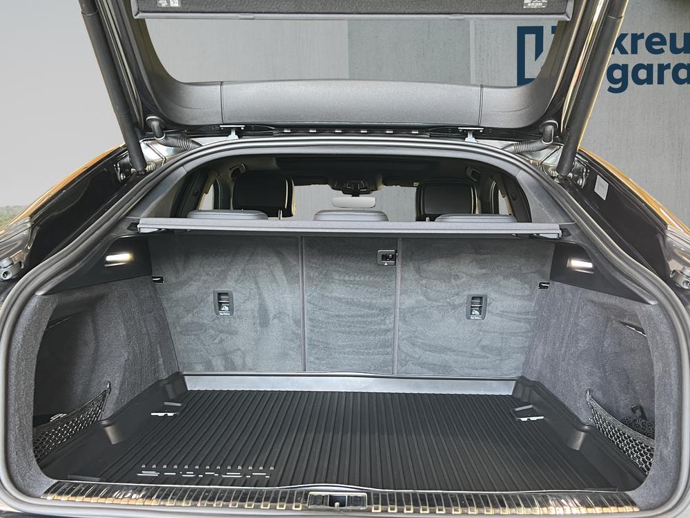 AUDI e-tron 55 Sportback S Line quattro-image-7