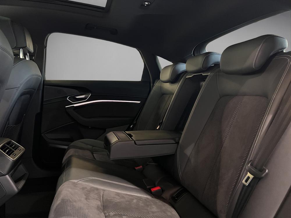 AUDI e-tron 55 Sportback S Line quattro-image-6