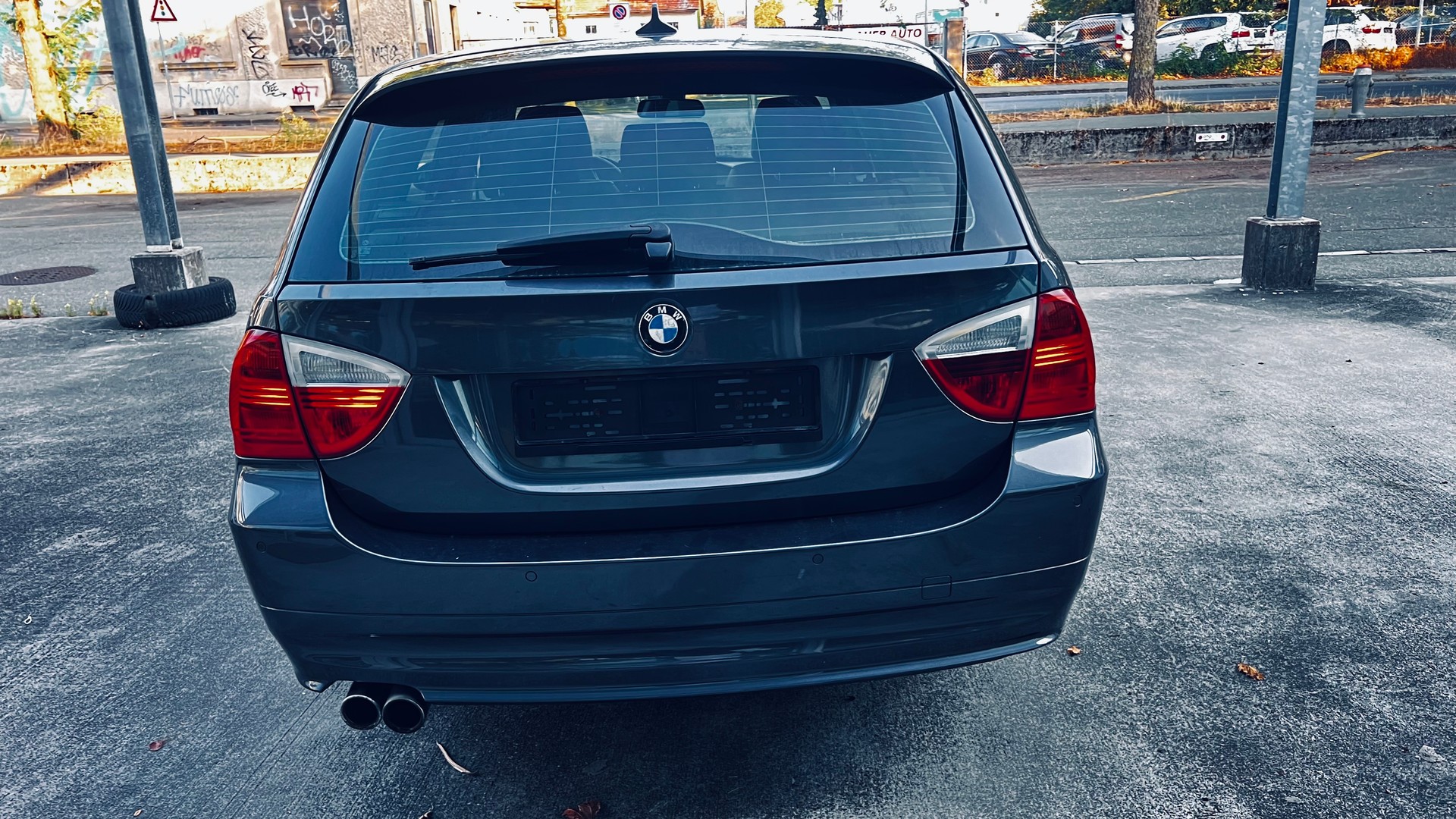 BMW 330xd Touring-image-3