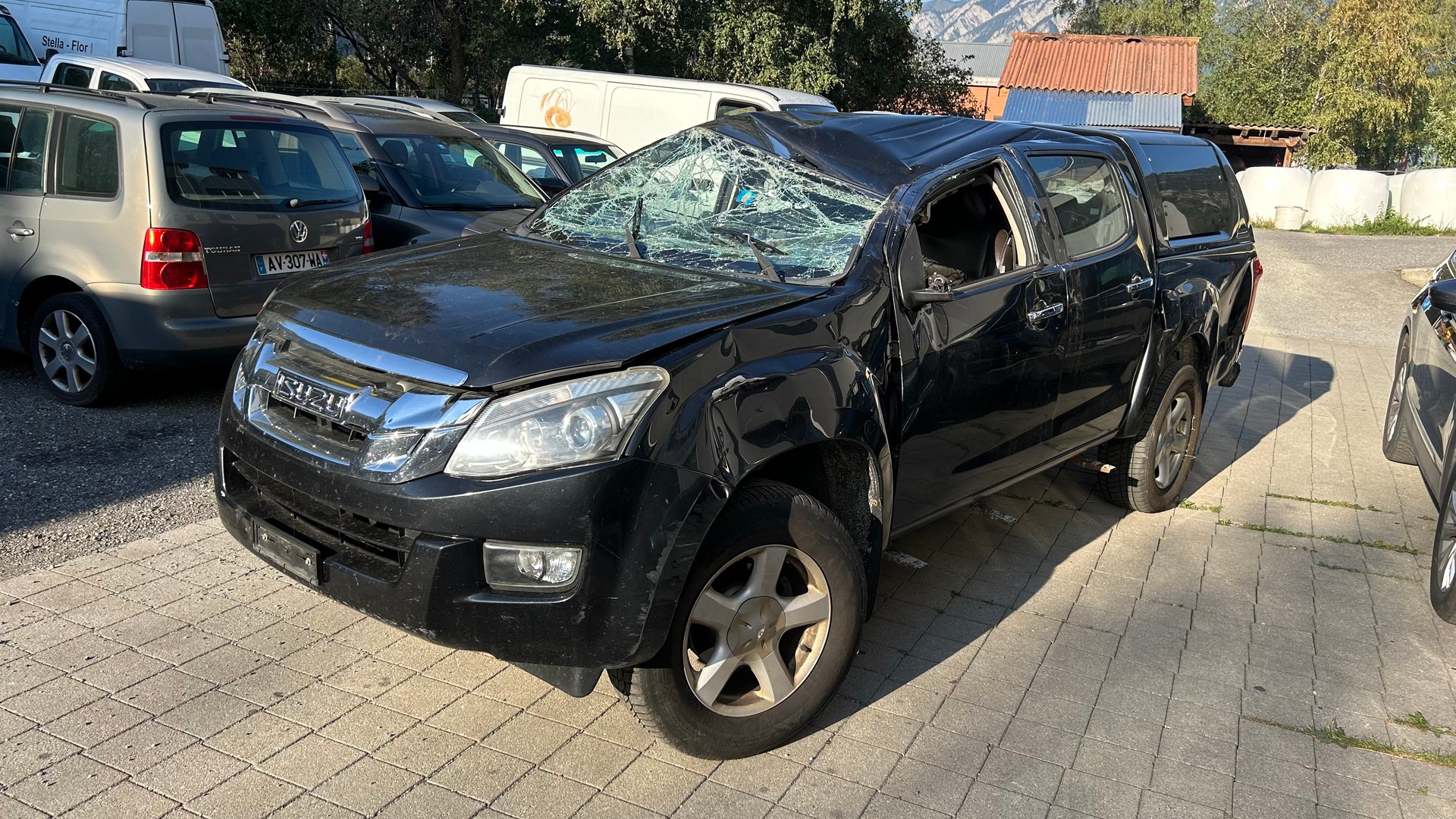 ISUZU D-MAX 2.5 Crew Cab Solar 4x4 A
