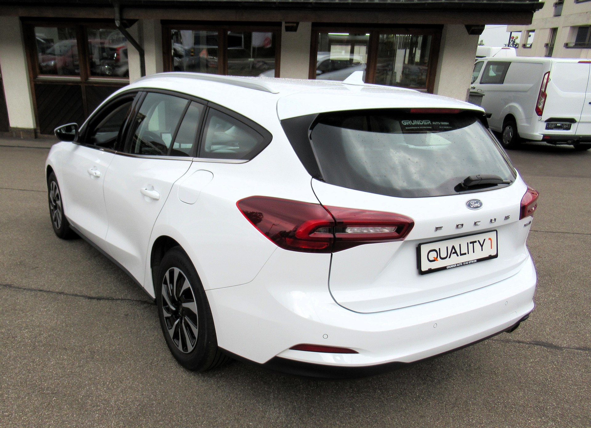 FORD Focus 1.0 MHEV Titanium Automat-image-2