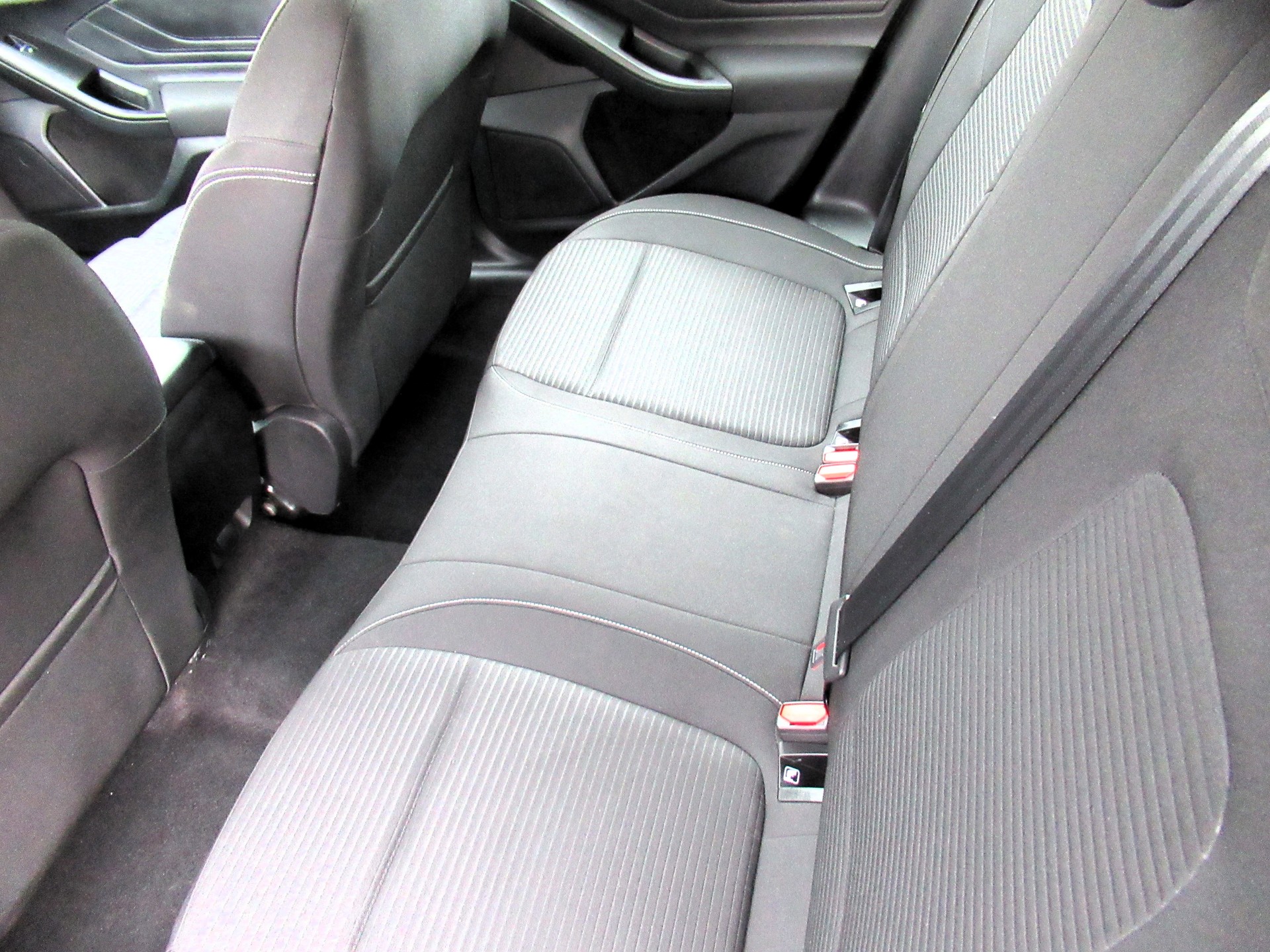 FORD Focus 1.0 MHEV Titanium Automat-image-4