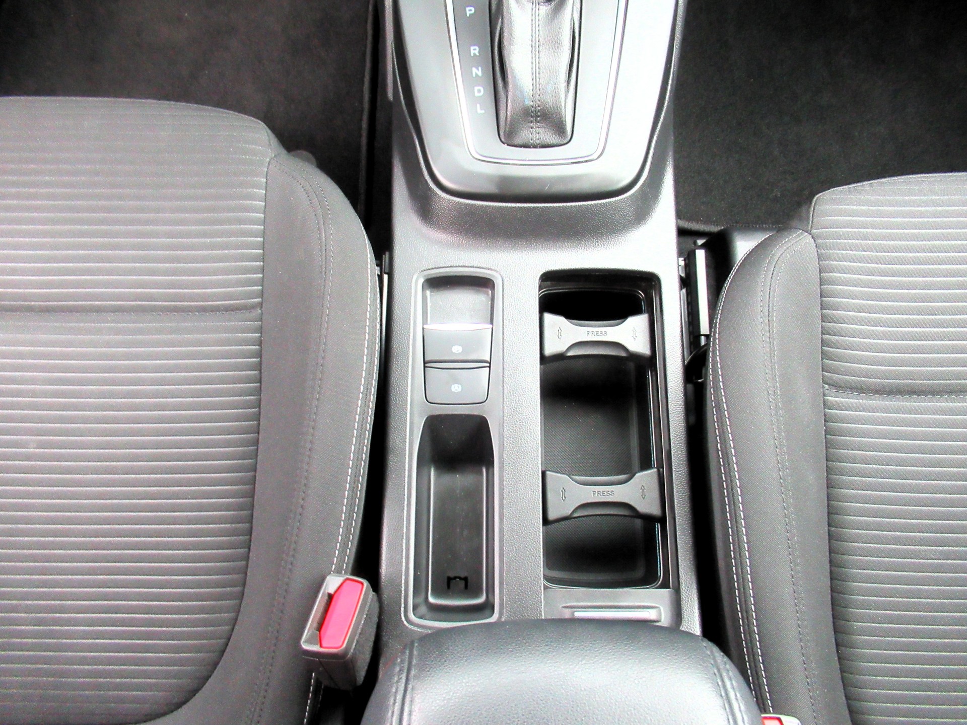 FORD Focus 1.0 MHEV Titanium Automat-image-7