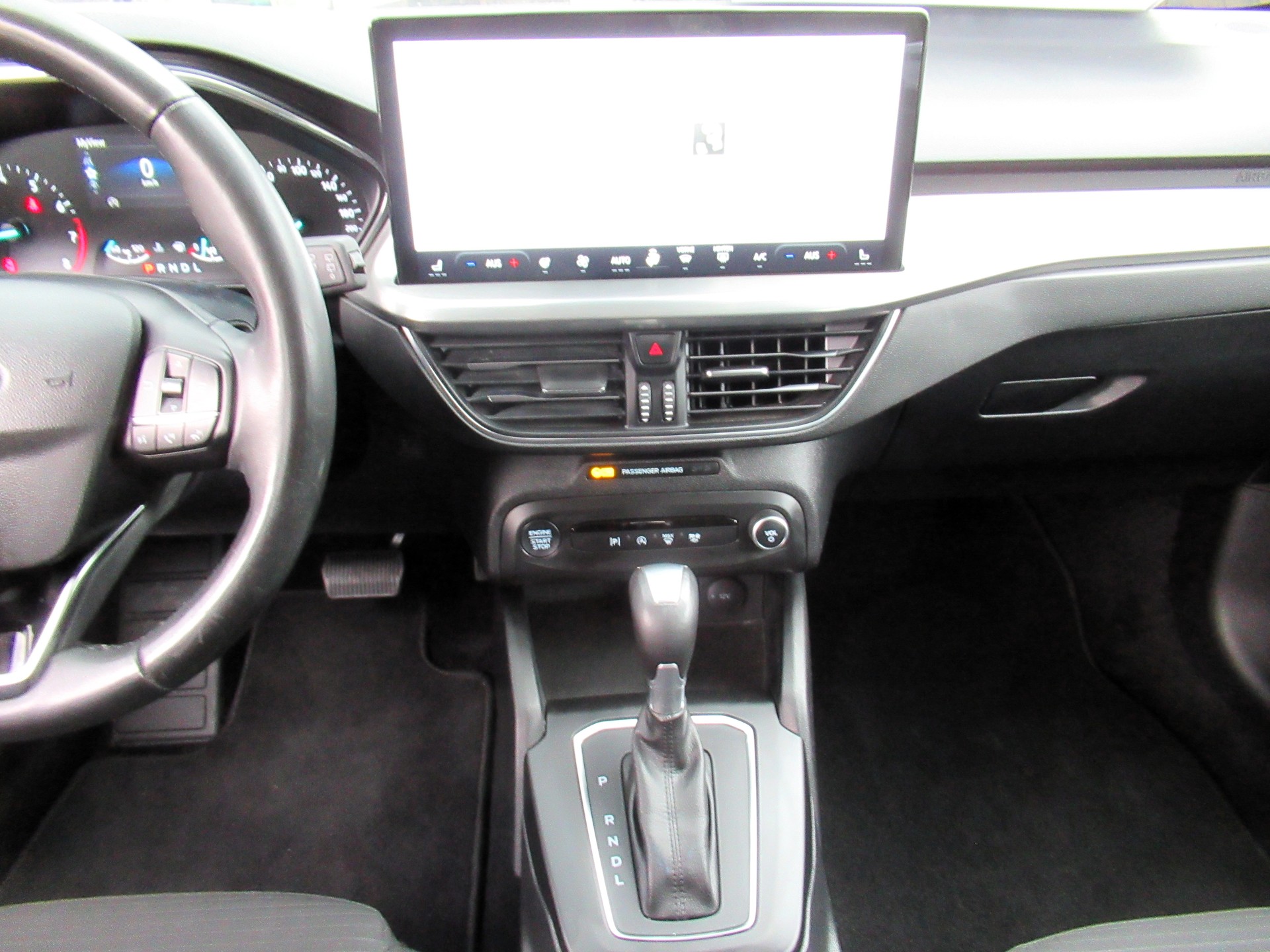 FORD Focus 1.0 MHEV Titanium Automat-image-6