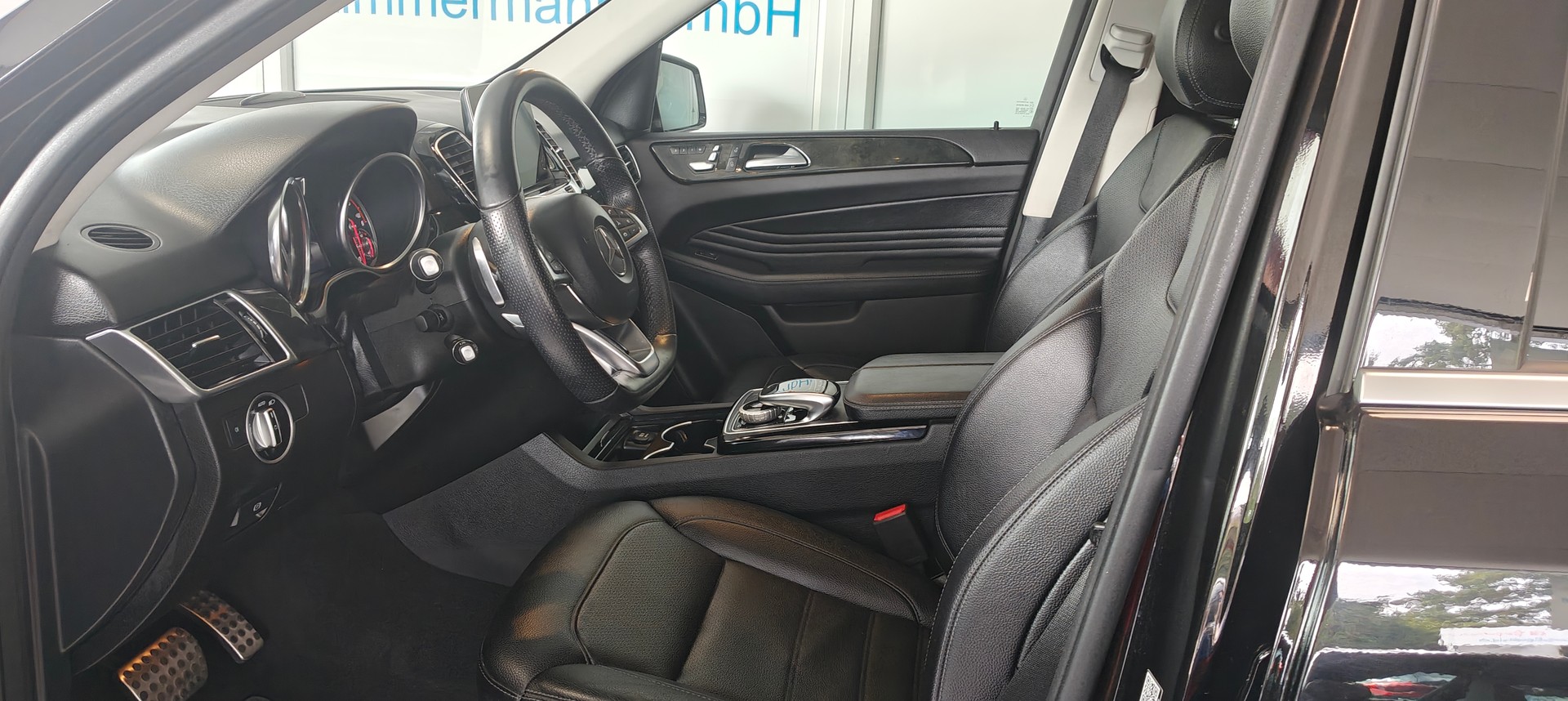 MERCEDES-BENZ GLE 250 d Executive 4Matic 9G-Tronic-image-8
