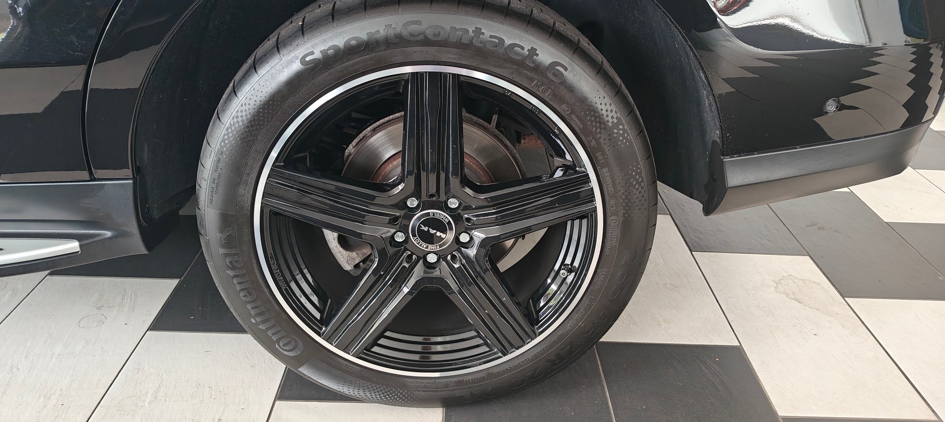 MERCEDES-BENZ GLE 250 d Executive 4Matic 9G-Tronic-image-7