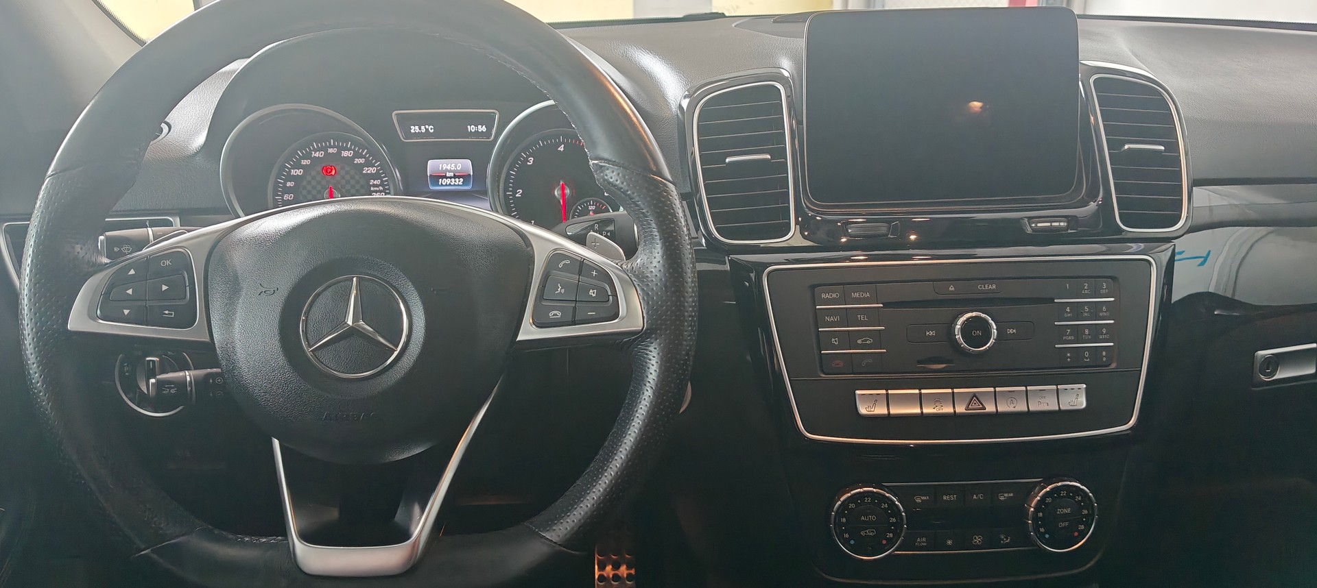 MERCEDES-BENZ GLE 250 d Executive 4Matic 9G-Tronic-image-9
