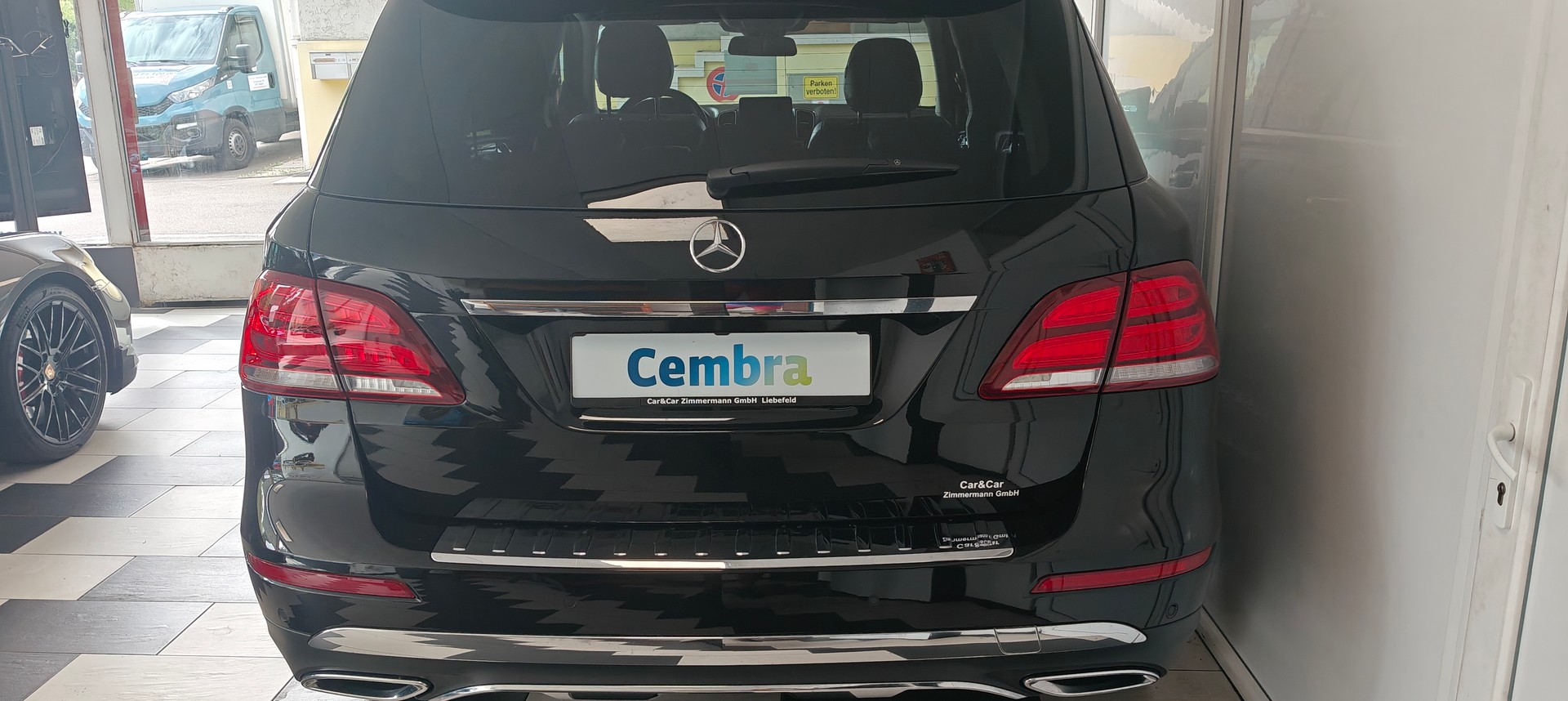 MERCEDES-BENZ GLE 250 d Executive 4Matic 9G-Tronic-image-5