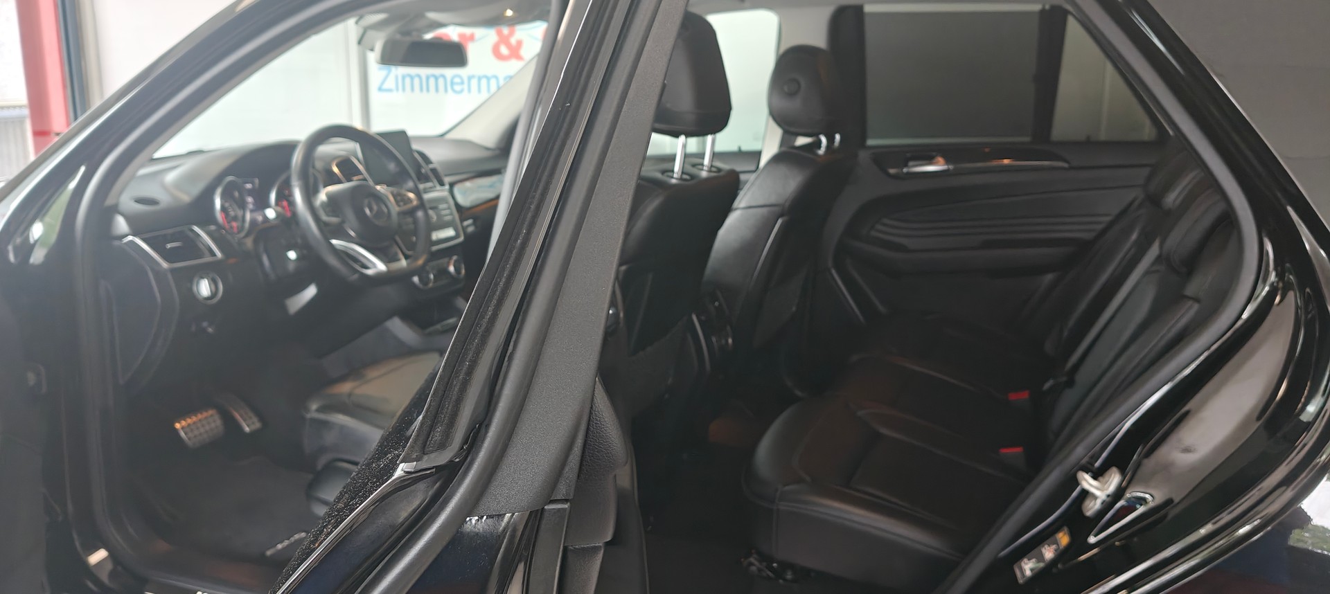 MERCEDES-BENZ GLE 250 d Executive 4Matic 9G-Tronic-image-12
