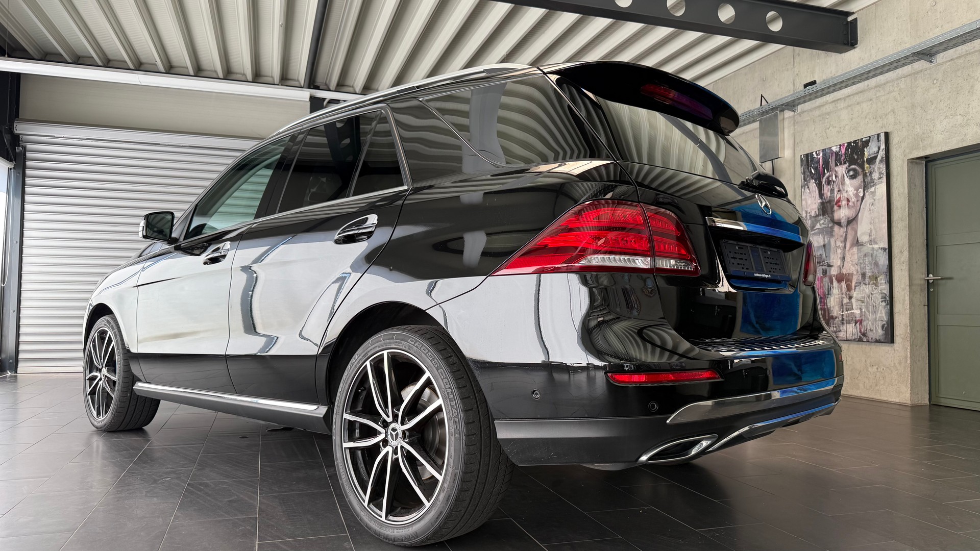 MERCEDES-BENZ GLE 350 d-image-18