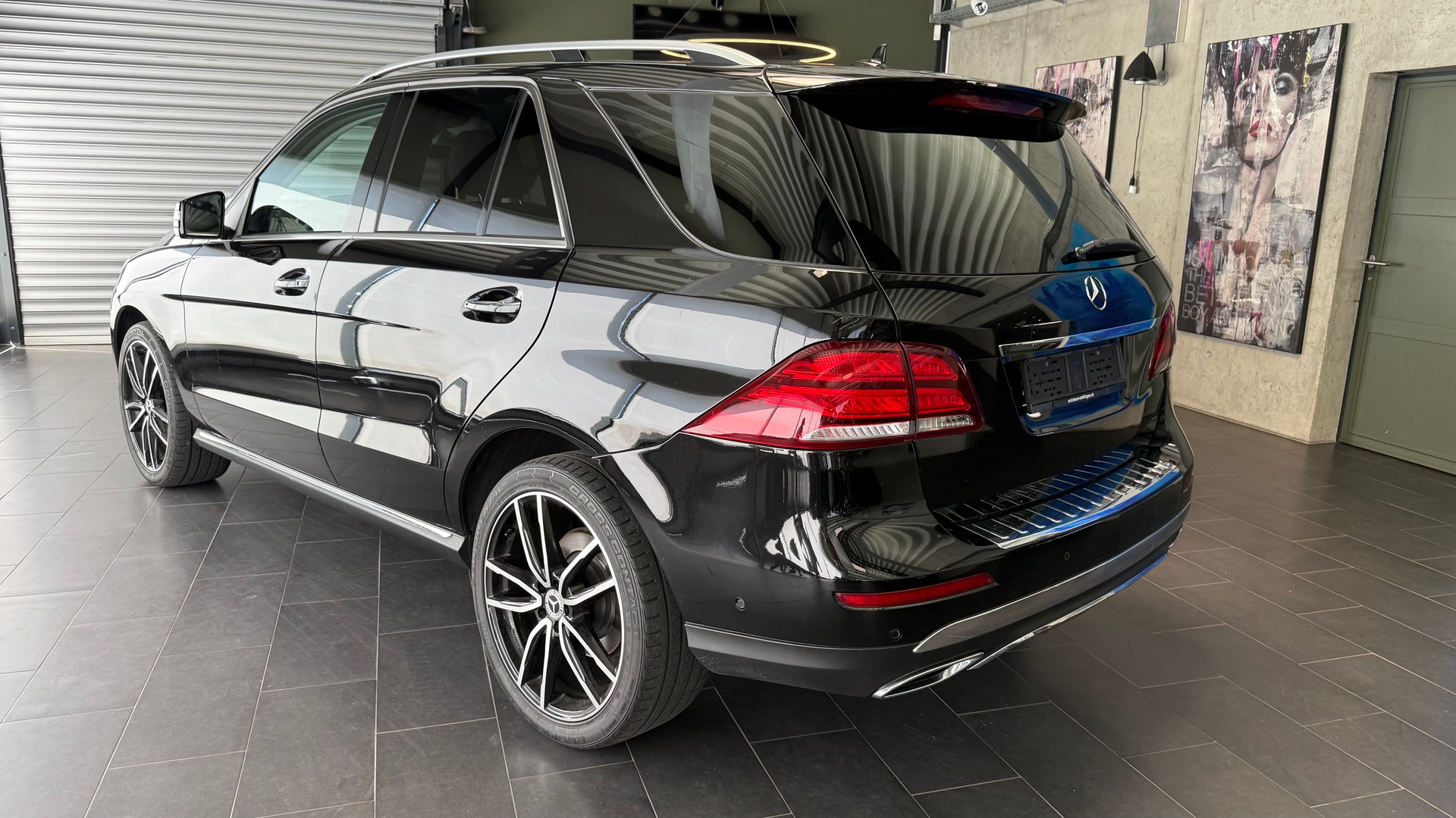 MERCEDES-BENZ GLE 350 d-image-16