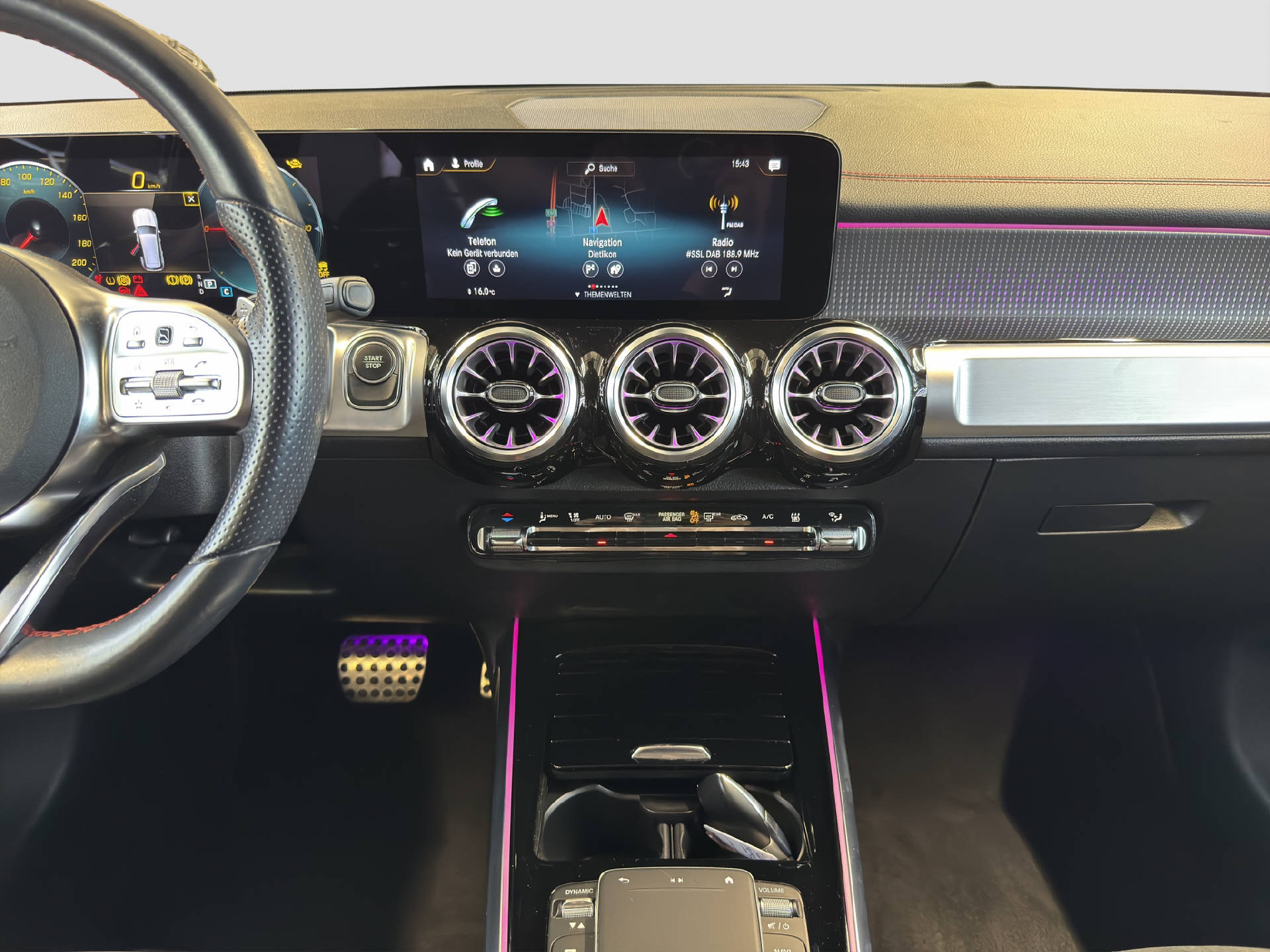 MERCEDES-BENZ EQB 300 AMG Line 4MATIC-image-11