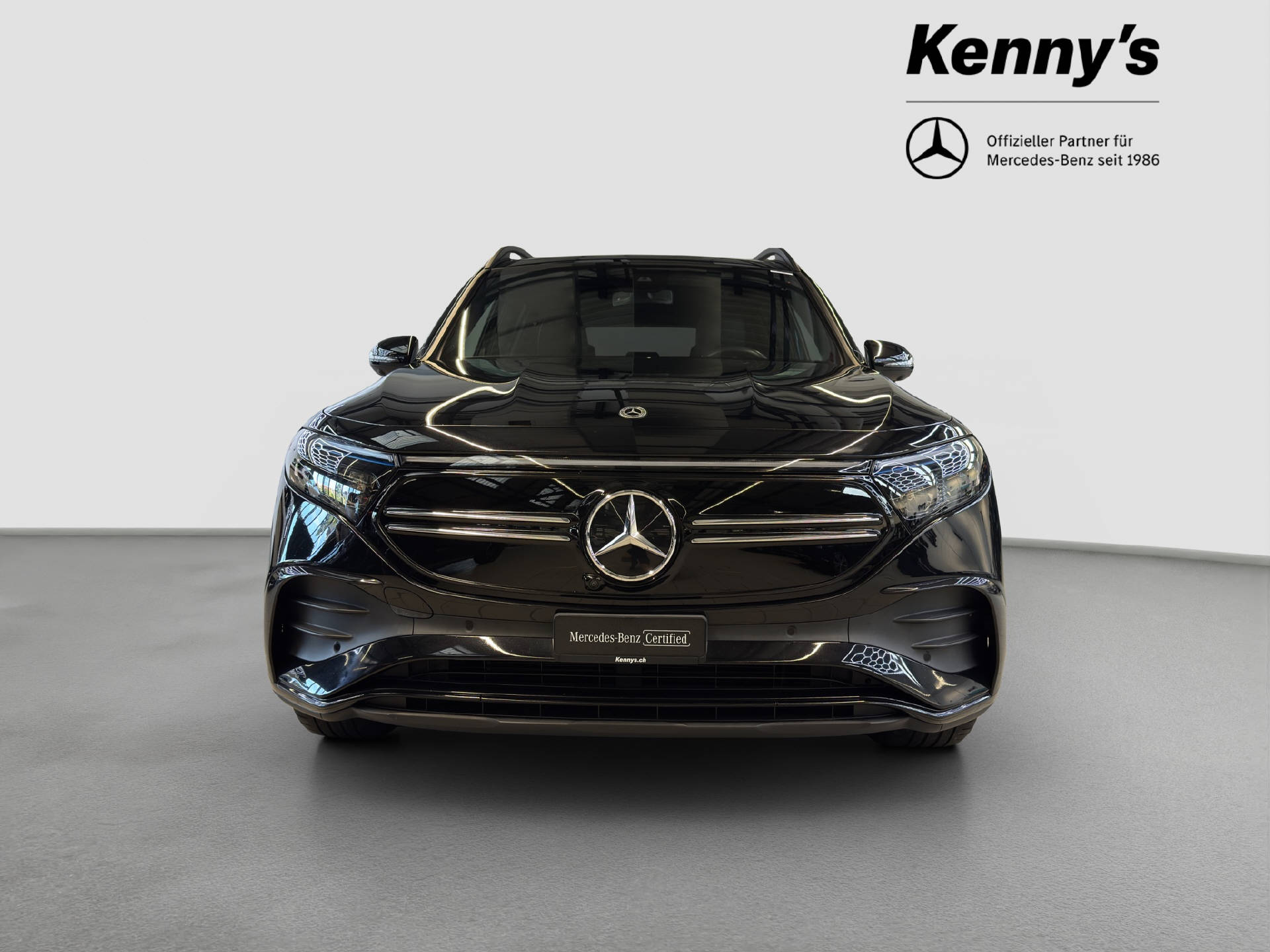 MERCEDES-BENZ EQB 300 AMG Line 4MATIC-image-2