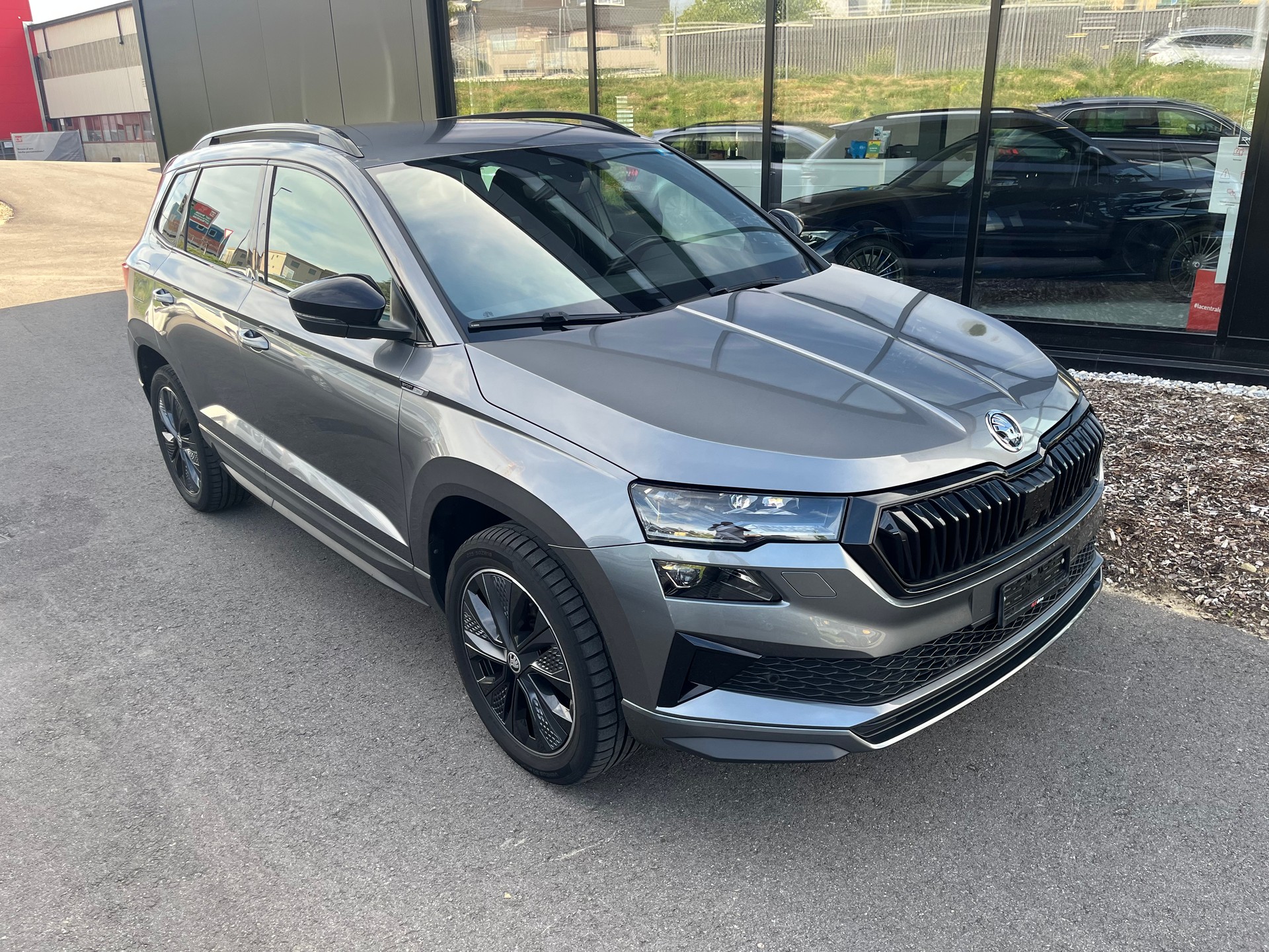 SKODA Karoq 2.0 TSI SportLine 4x4 DSG-image-3