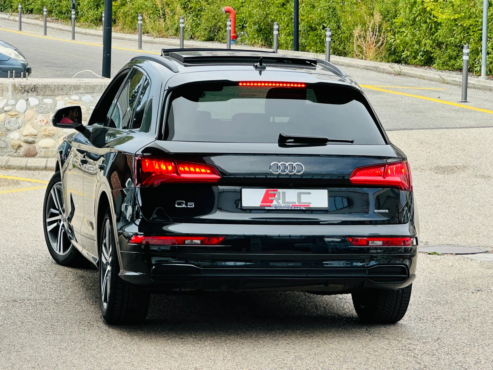 AUDI Q5 45 TFSI sport quattro S-tronic-image-11