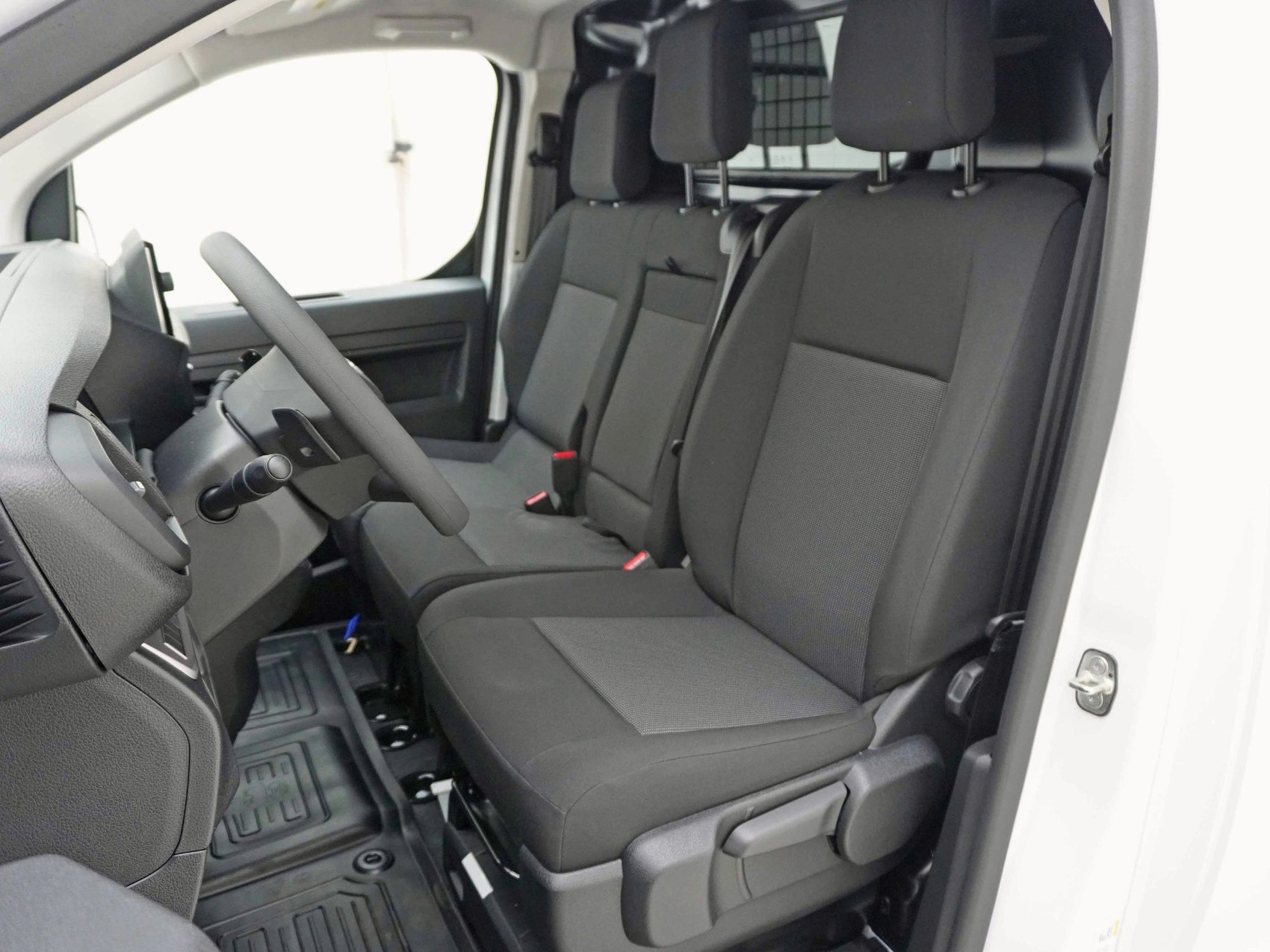 TOYOTA Proace Van L1 75KWh Advanced-image-6