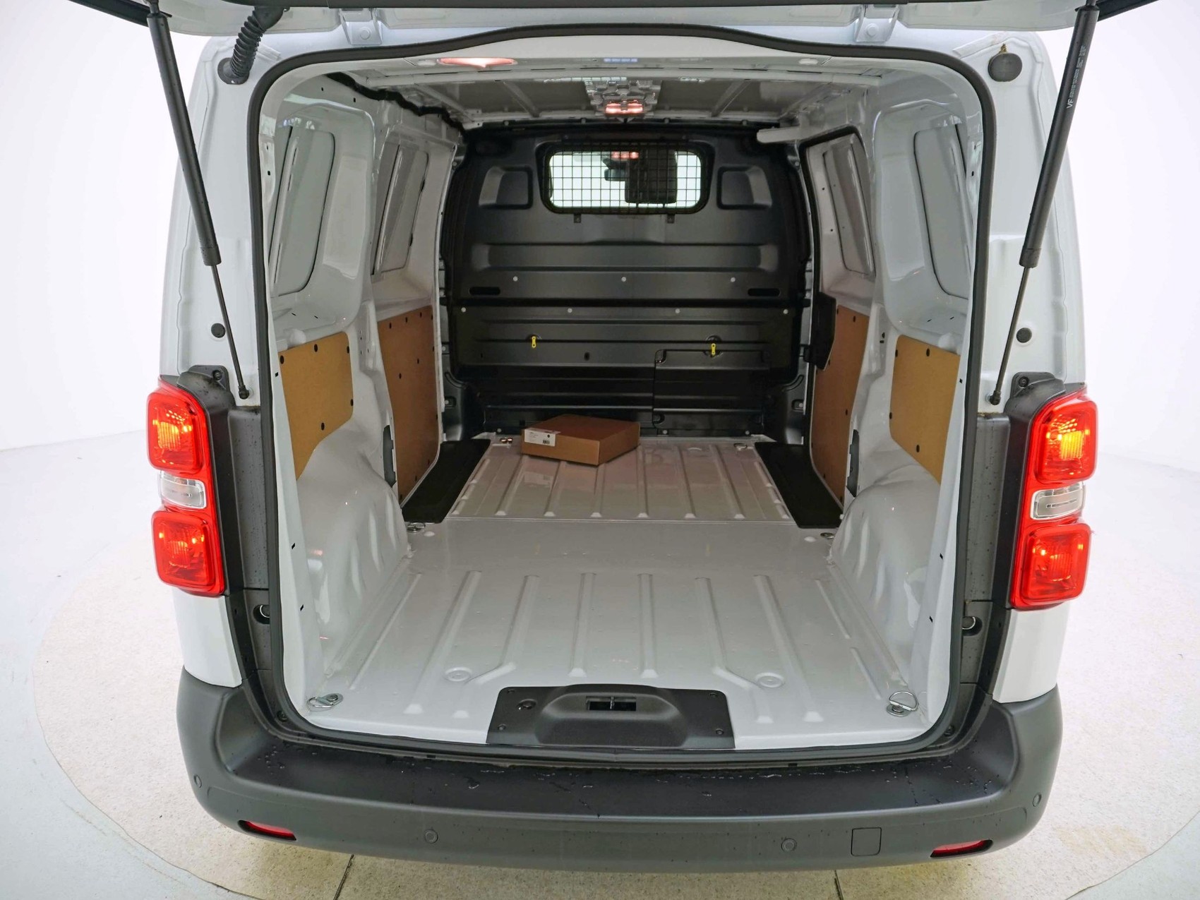 TOYOTA Proace Van L1 75KWh Advanced-image-18