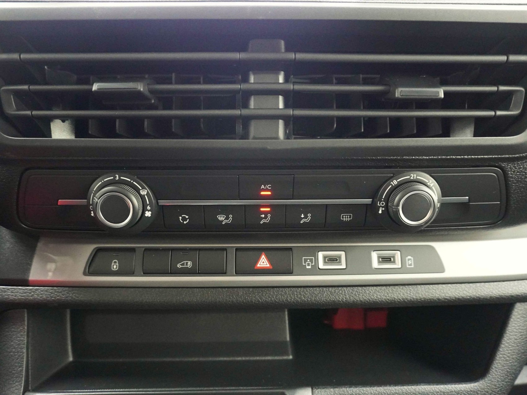 TOYOTA Proace Van L1 75KWh Advanced-image-13