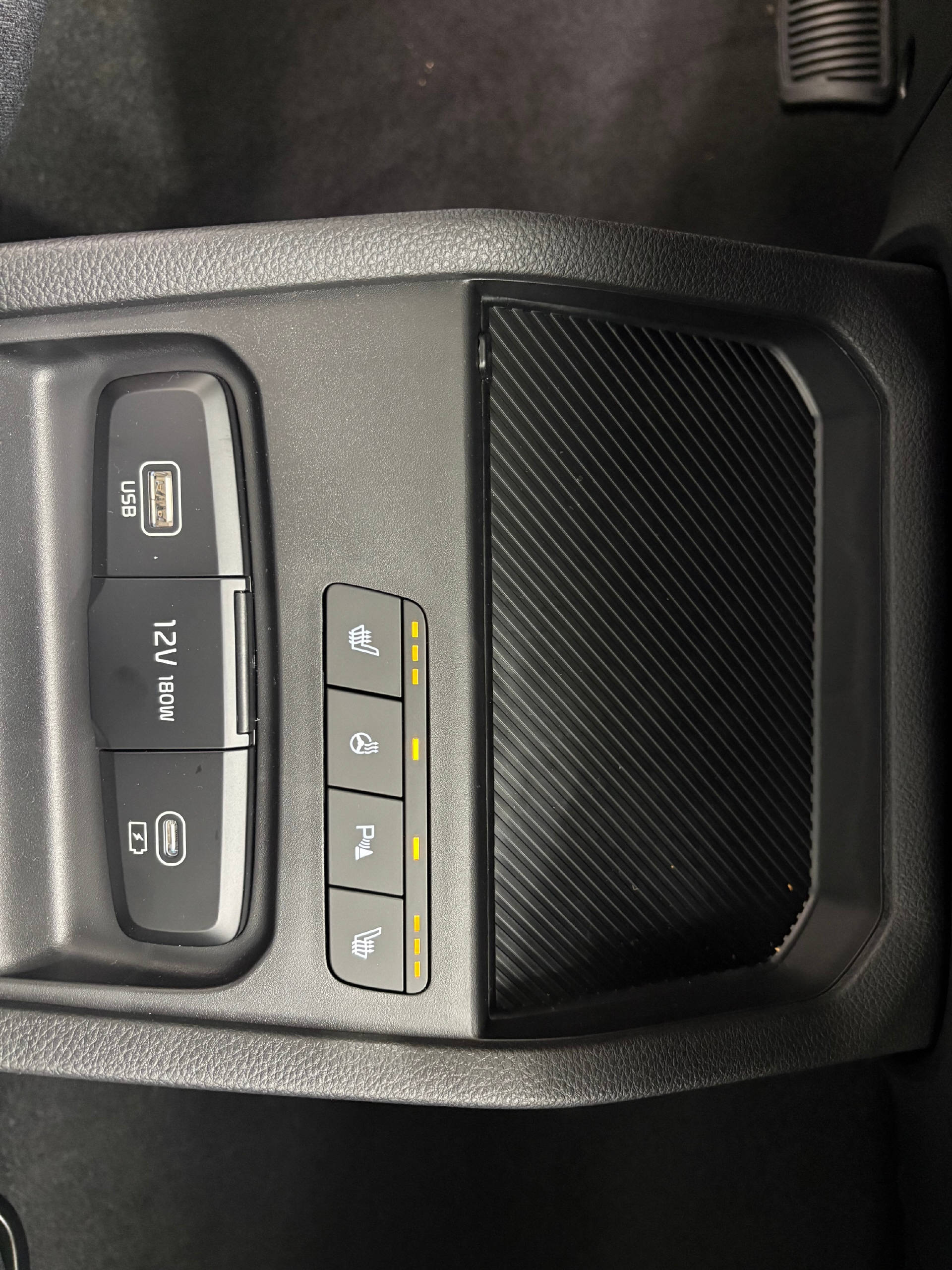 KIA Stonic 1.0 T-GDi-image-12