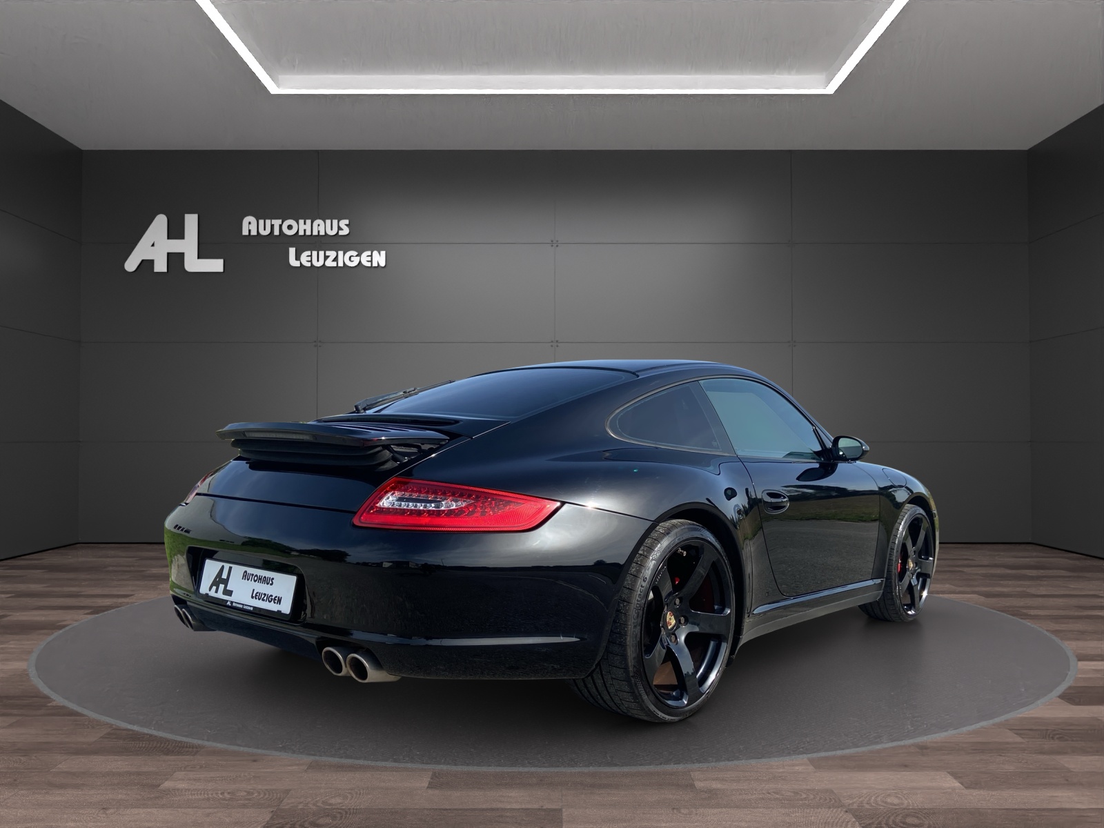 PORSCHE 911 Carrera 4S-image-4