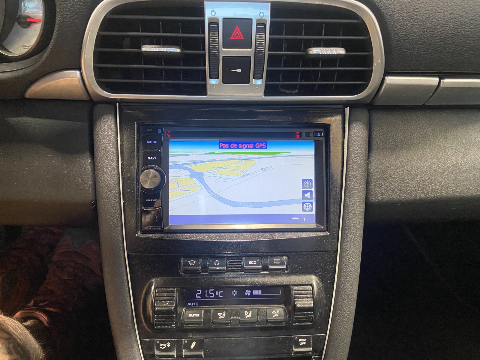 PORSCHE 911 Carrera 4S-image-12