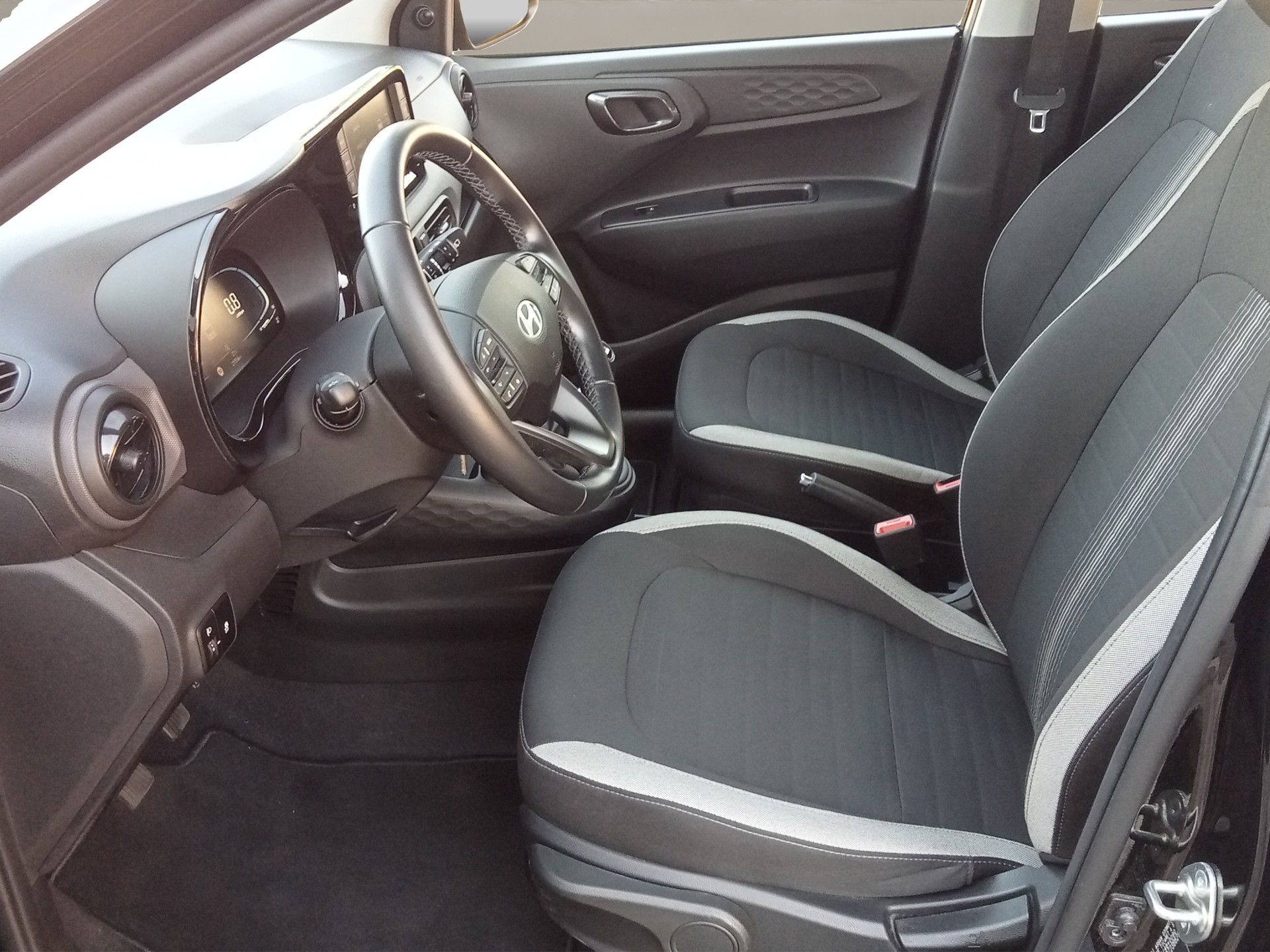 HYUNDAI i10 1.0 Origo-image-8