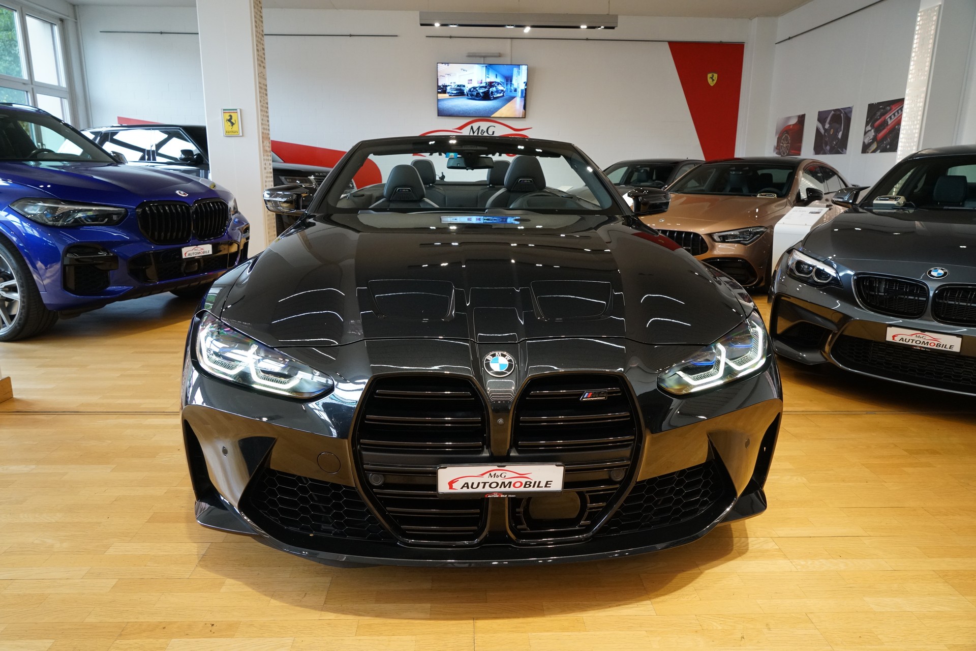 BMW M4 Cabrio Competition M xDrive-image-1