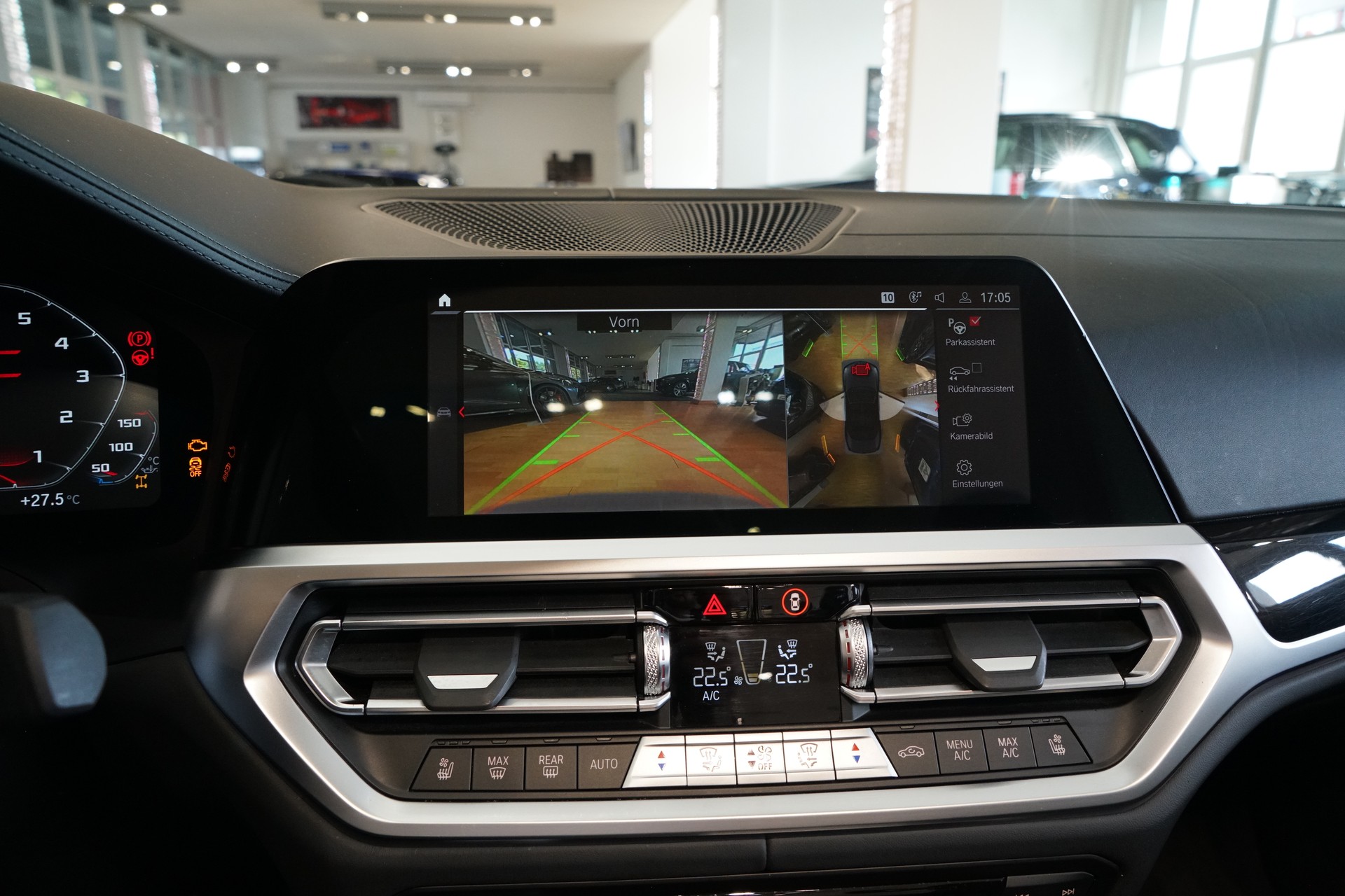 BMW M4 Cabrio Competition M xDrive-image-16