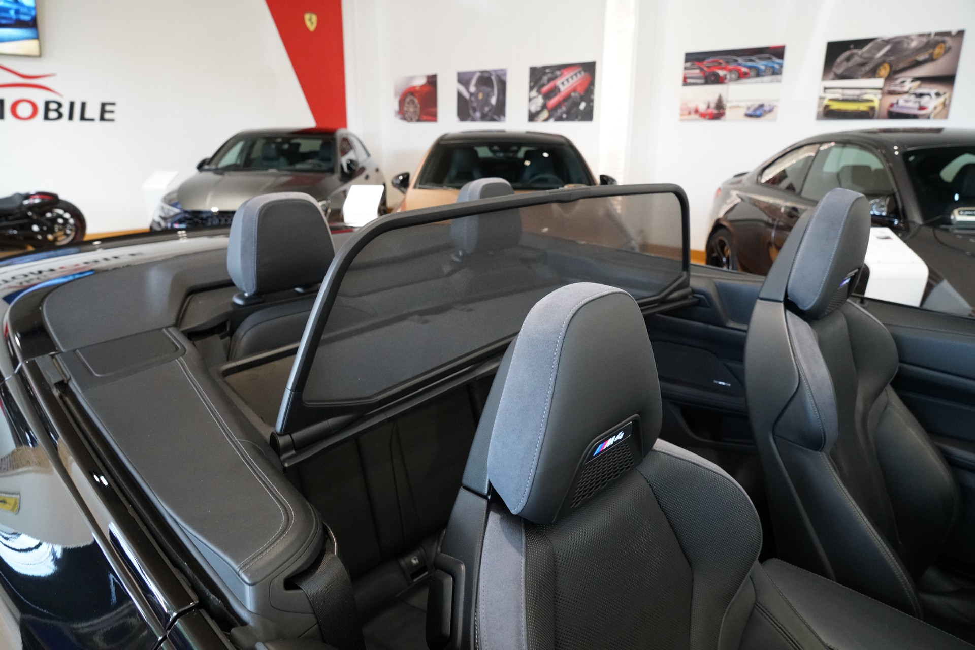 BMW M4 Cabrio Competition M xDrive-image-9