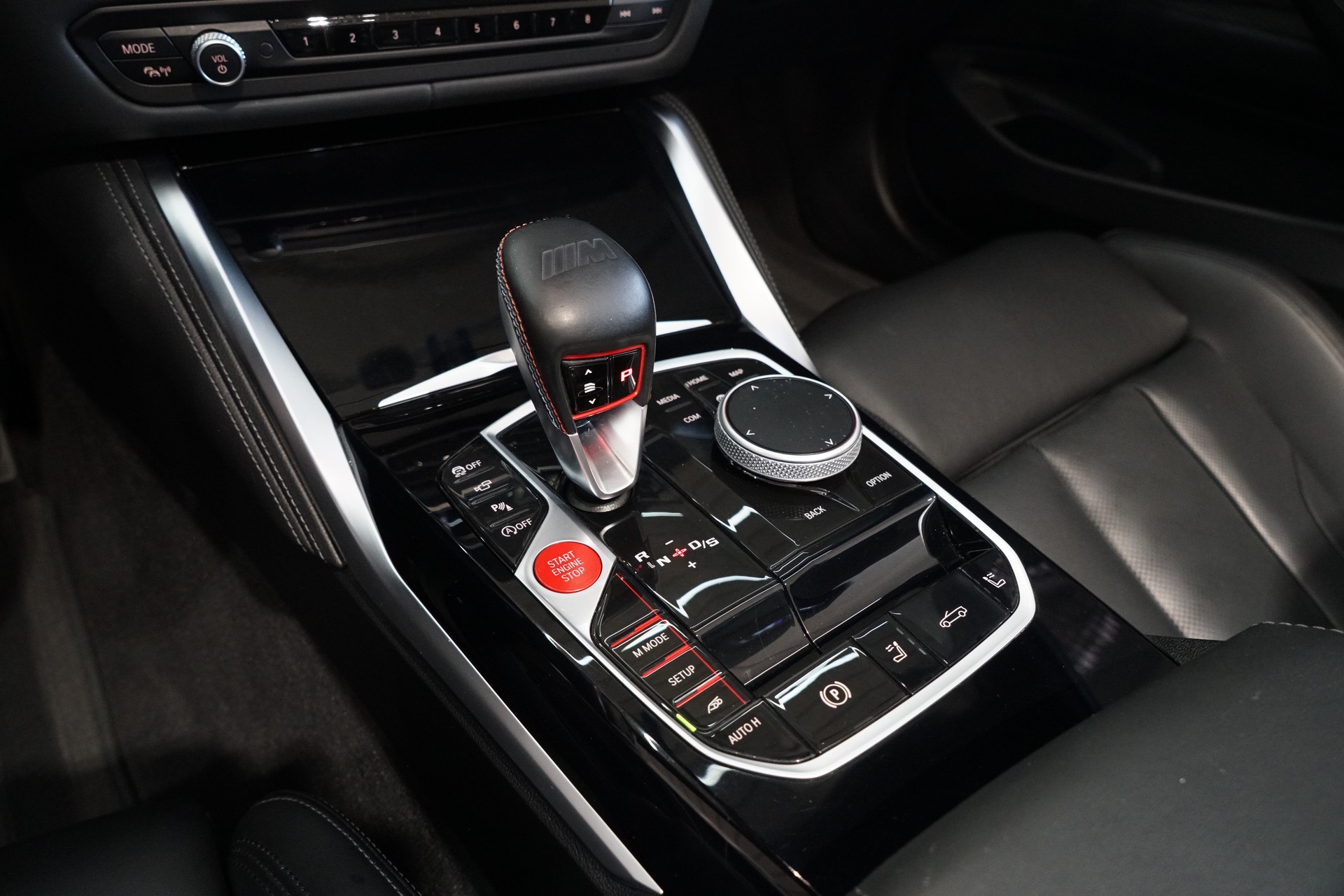 BMW M4 Cabrio Competition M xDrive-image-17