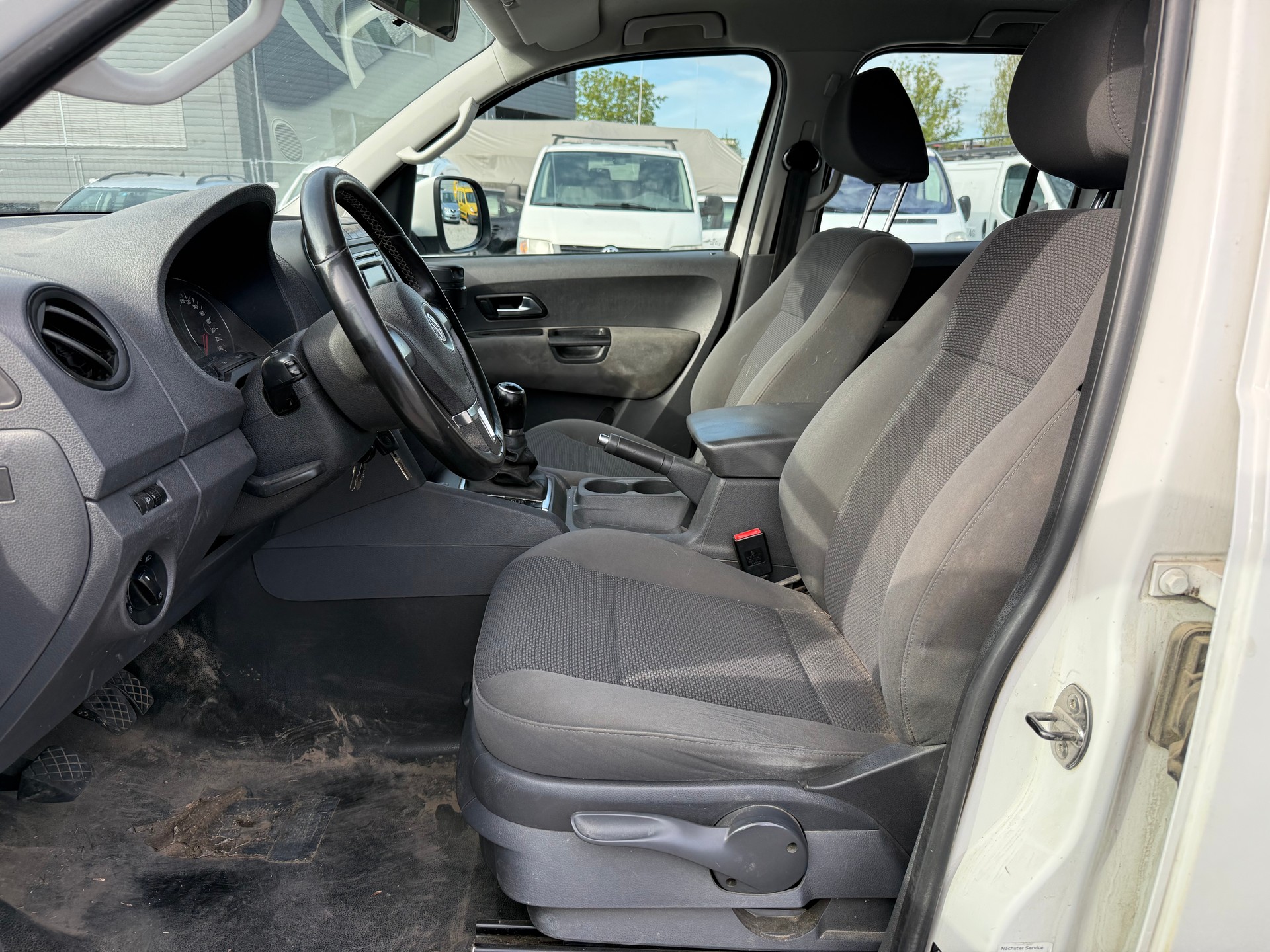 VW Amarok 2.0 BiTDI Trendline 4Motion permanent-image-12