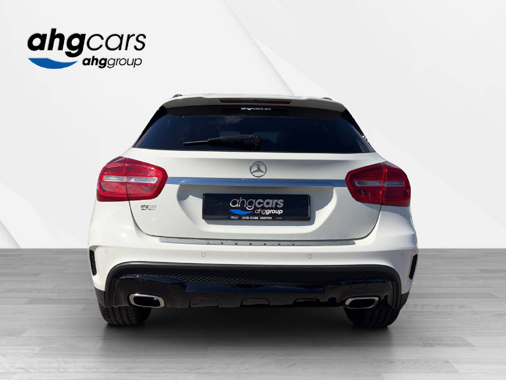 MERCEDES-BENZ GLA 250 AMG Line 4m-image-3