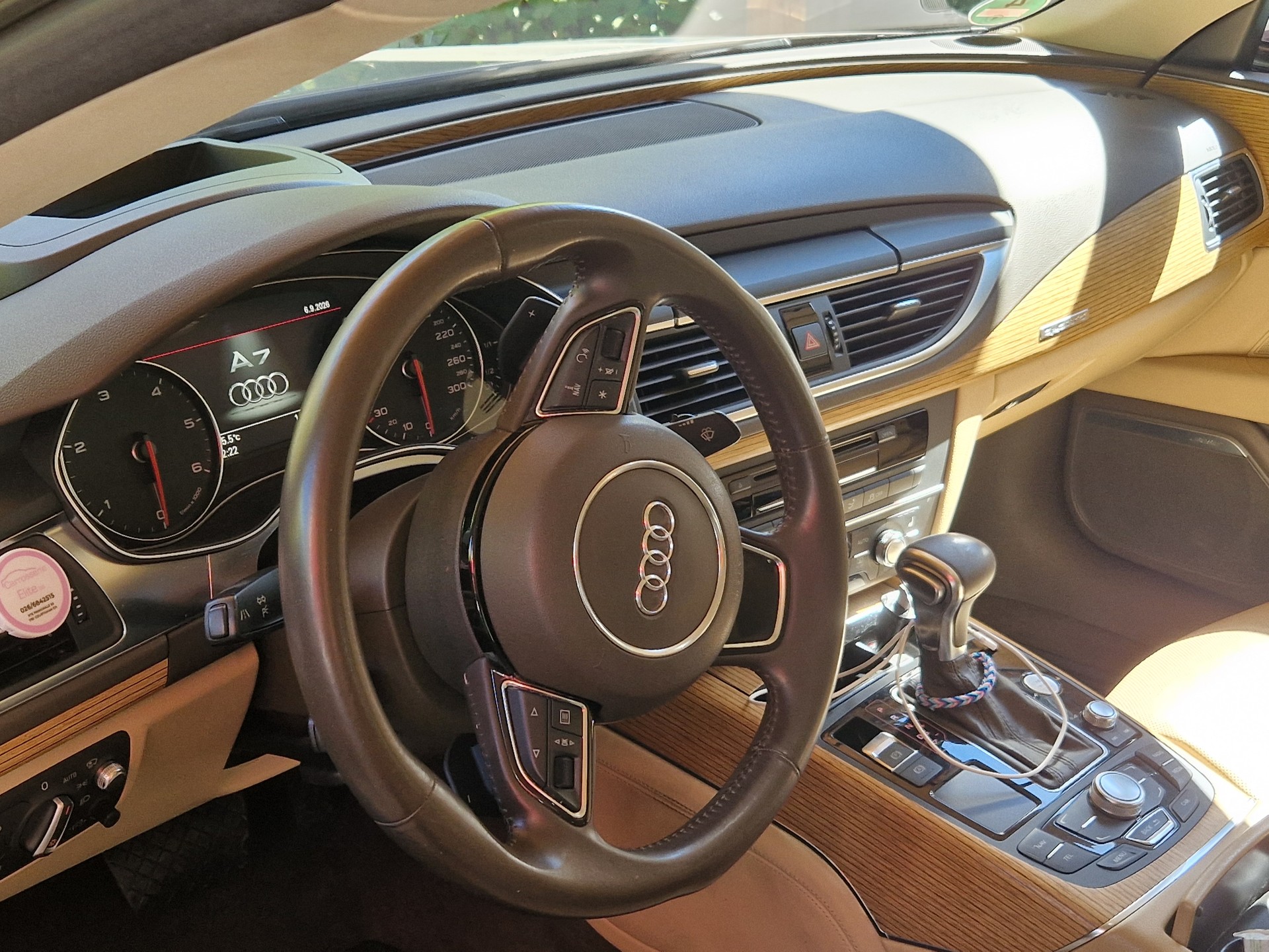 AUDI 3.0 V6 TDI quattro S-Tronic-image-4