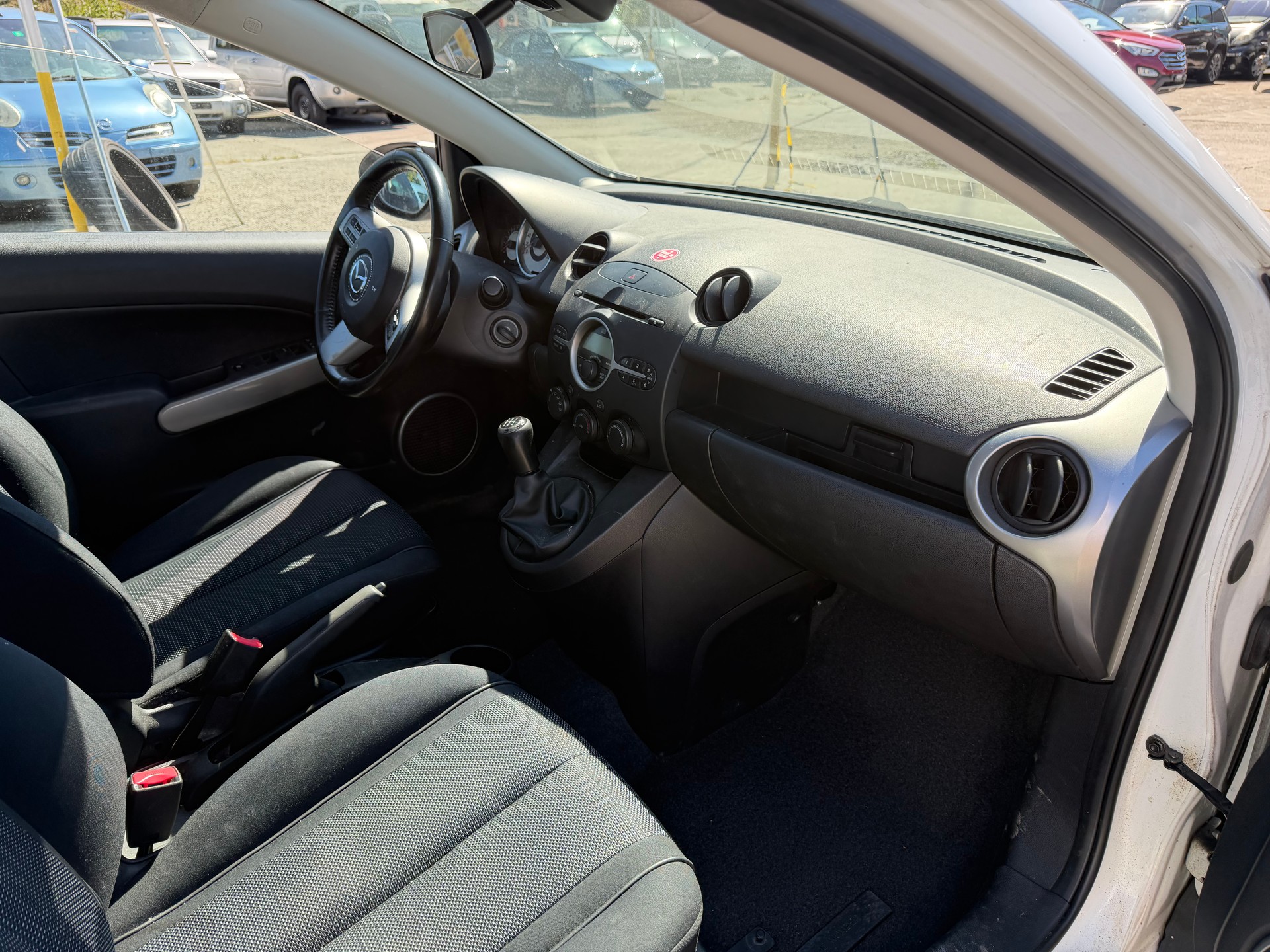 MAZDA 2 1.5i 16V Sport-image-10