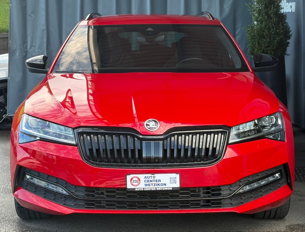 SKODA Superb Combi 2.0 TDi SportLine 4x4-image-0