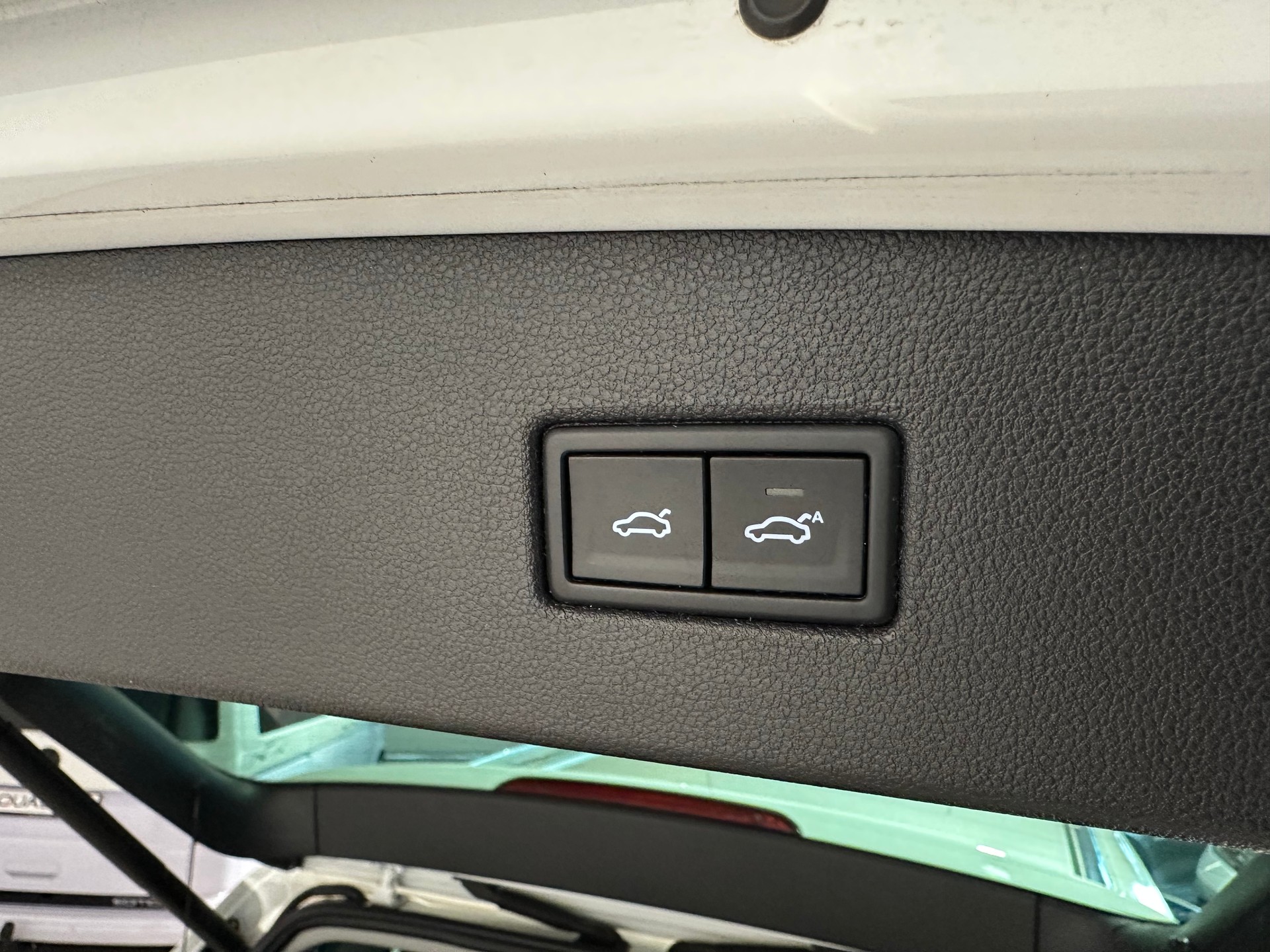 VW Tiguan 2.0TSI Highline 4Motion DSG/Inkl. 1. Jahr Garantie/Top Ausstattung inkl. AHK El. abschwenkbar-image-7