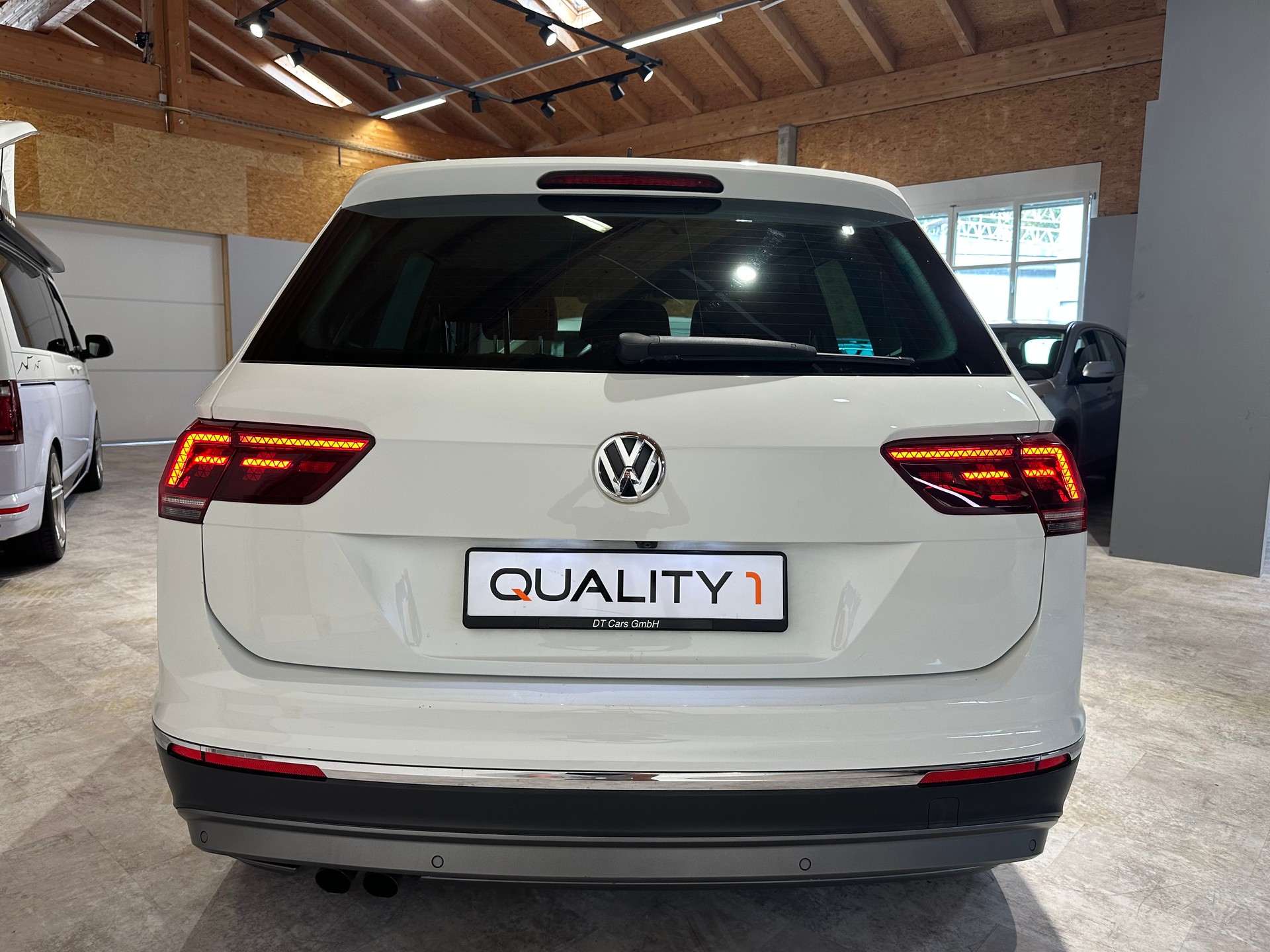 VW Tiguan 2.0TSI Highline 4Motion DSG/Inkl. 1. Jahr Garantie/Top Ausstattung inkl. AHK El. abschwenkbar-image-5