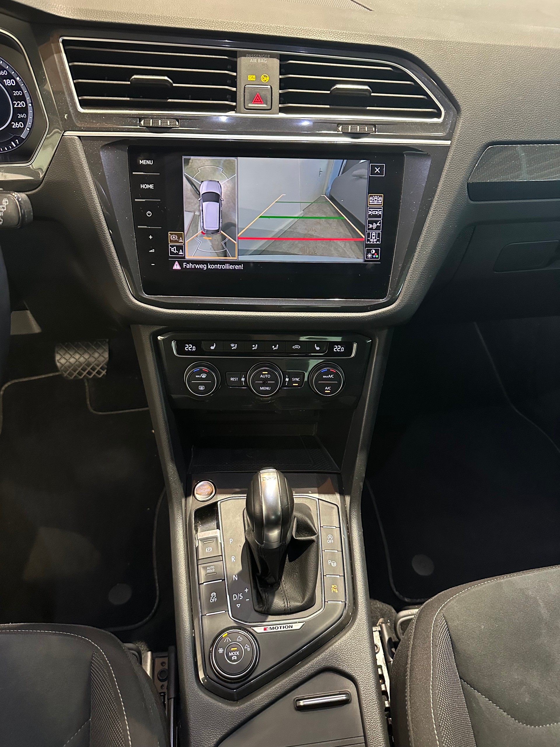 VW Tiguan 2.0TSI Highline 4Motion DSG/Inkl. 1. Jahr Garantie/Top Ausstattung inkl. AHK El. abschwenkbar-image-20