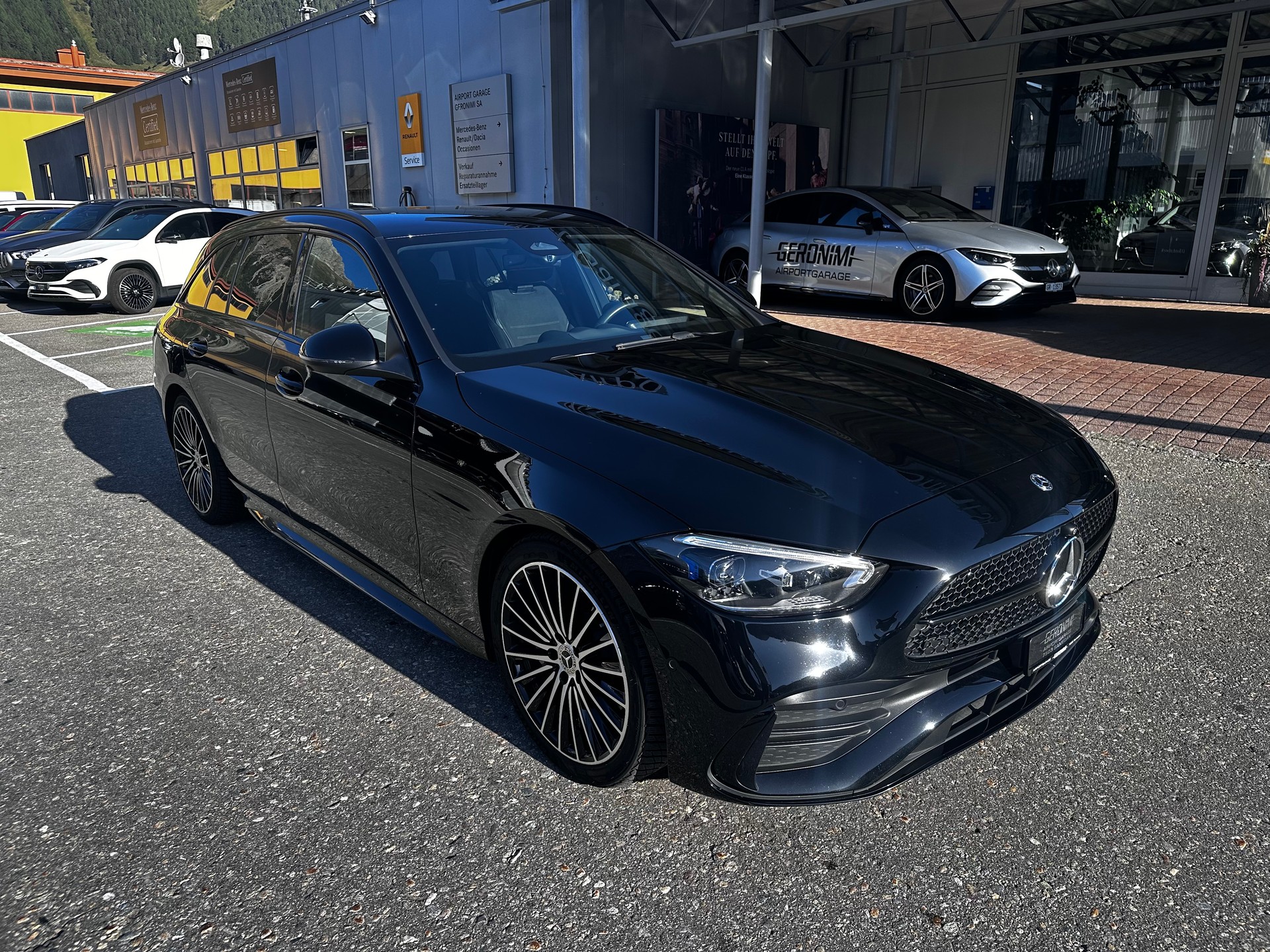 MERCEDES-BENZ C 300 AMG Line 4matic Kombi-image-2