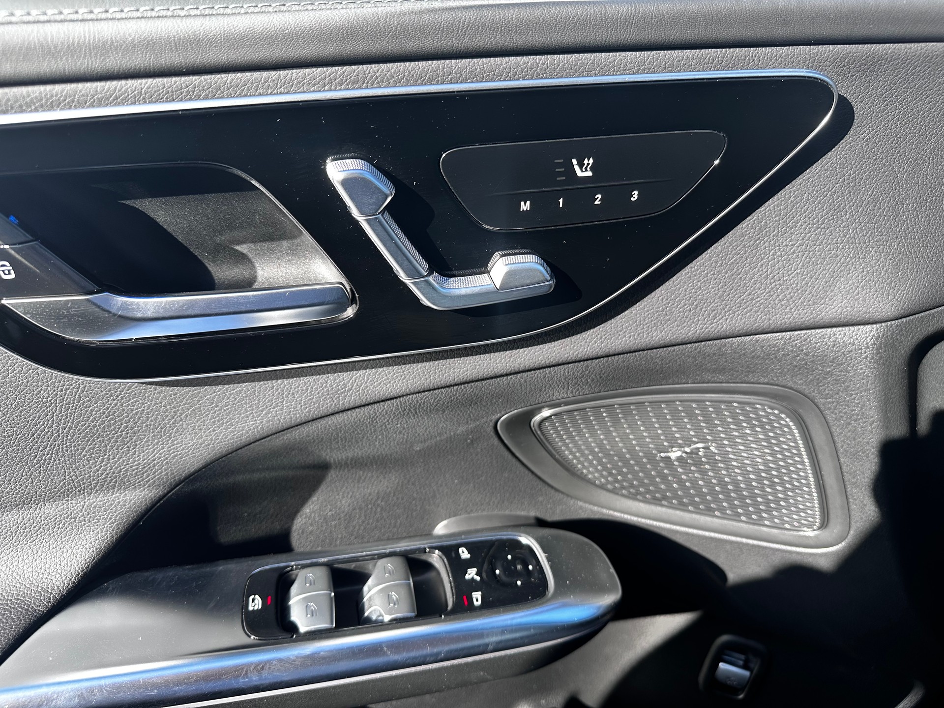 MERCEDES-BENZ C 300 AMG Line 4matic Kombi-image-14